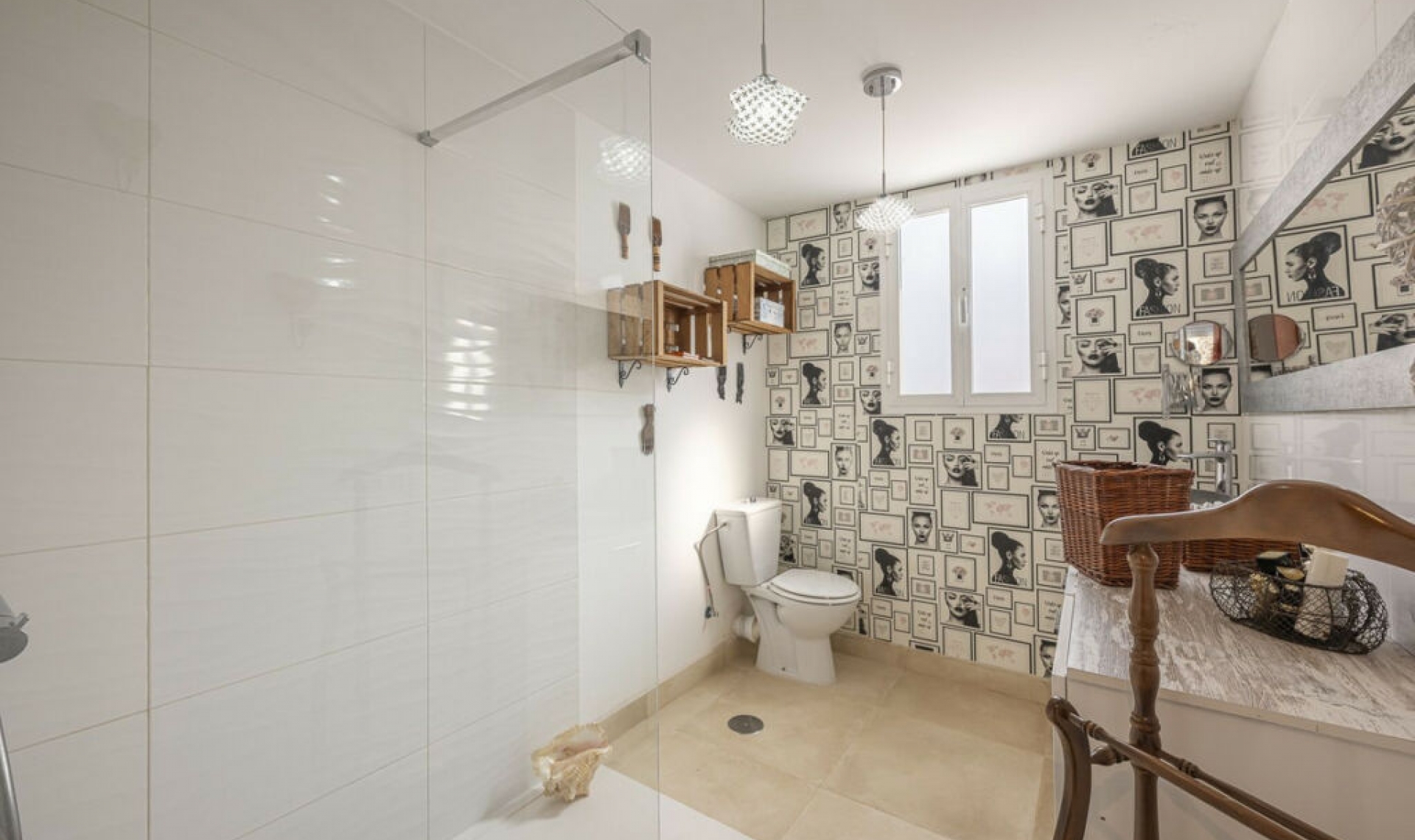 Resale - House -
Estepona
