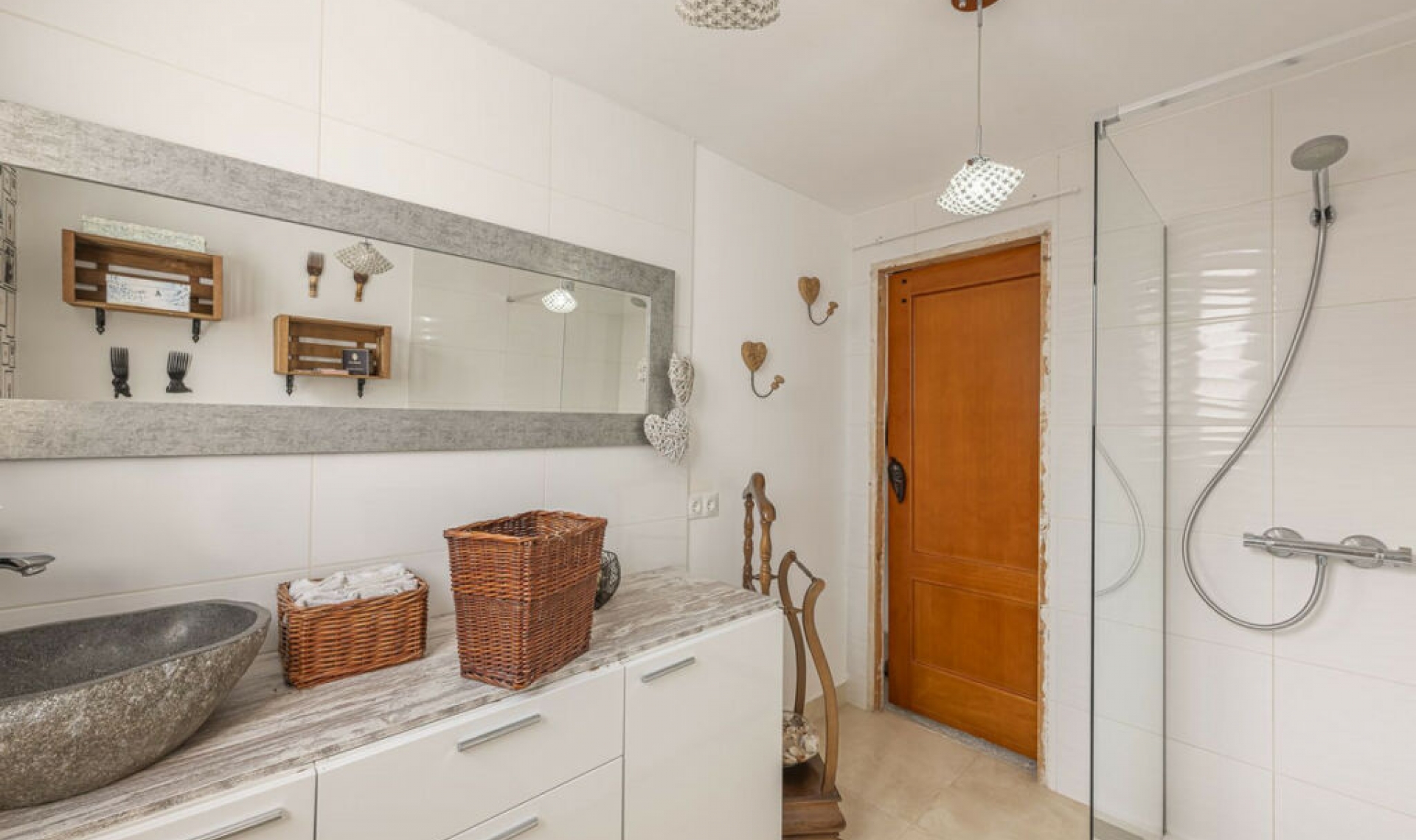 Resale - House -
Estepona