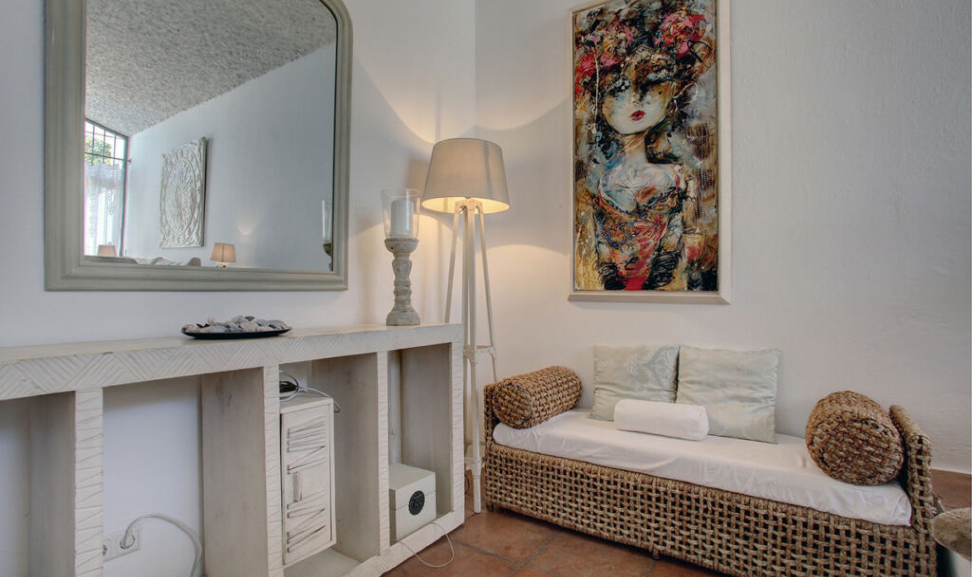 Resale - House -
Estepona