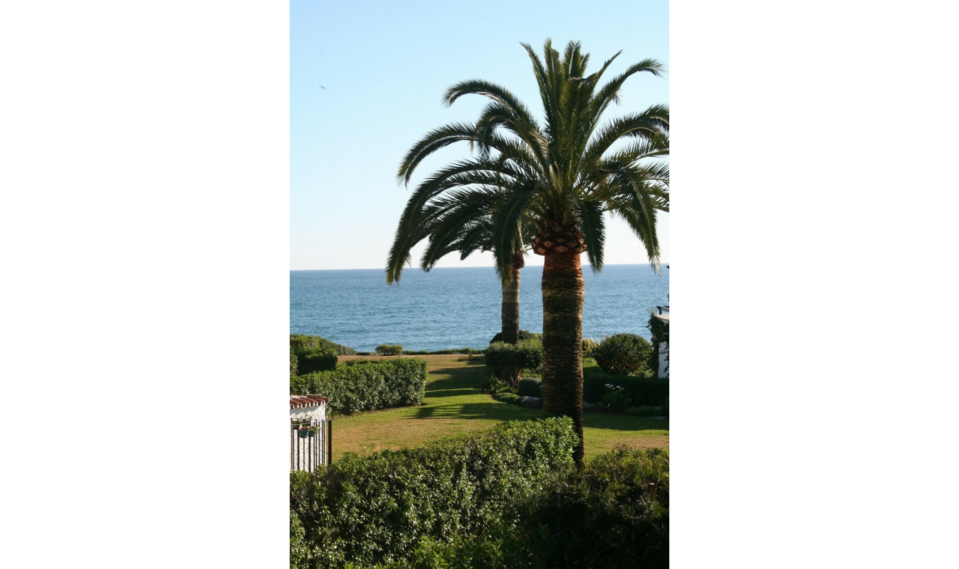 Resale - House -
Estepona