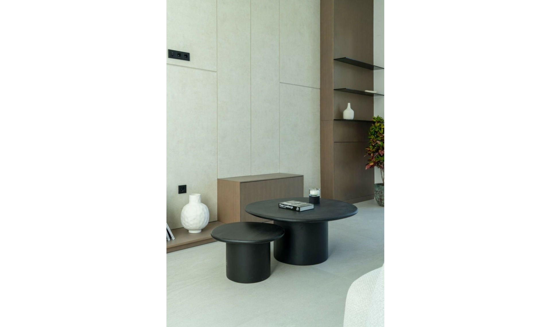 Resale - House -
Estepona