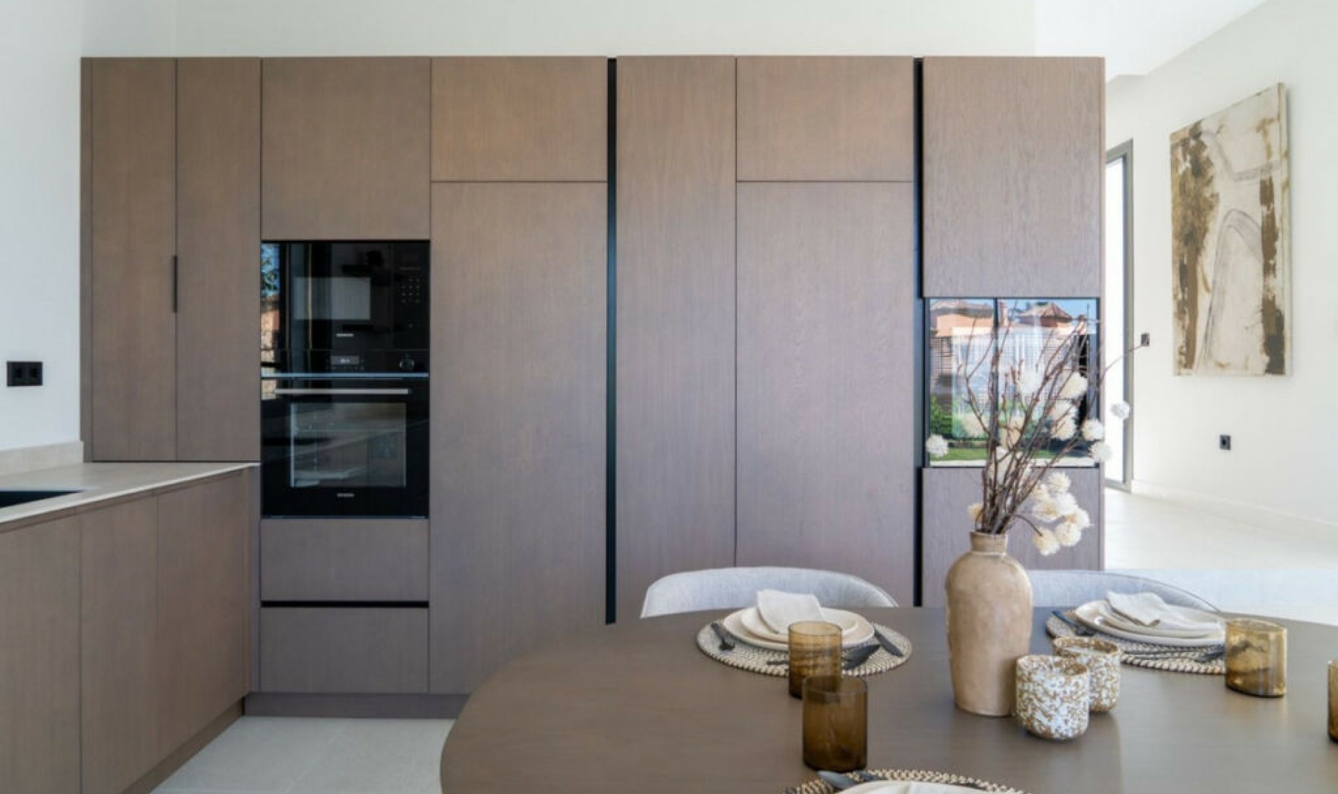 Resale - House -
Estepona
