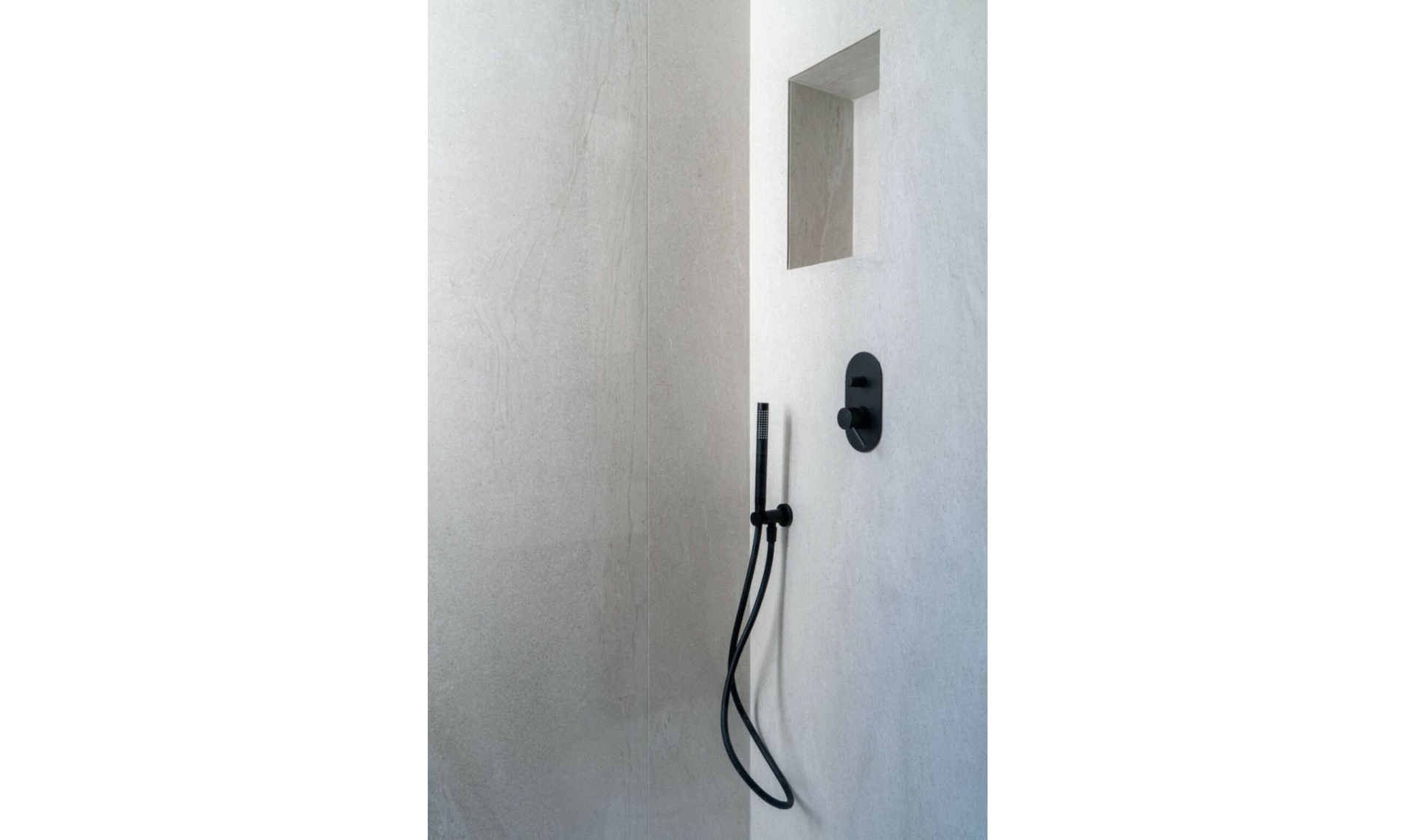 Resale - House -
Estepona