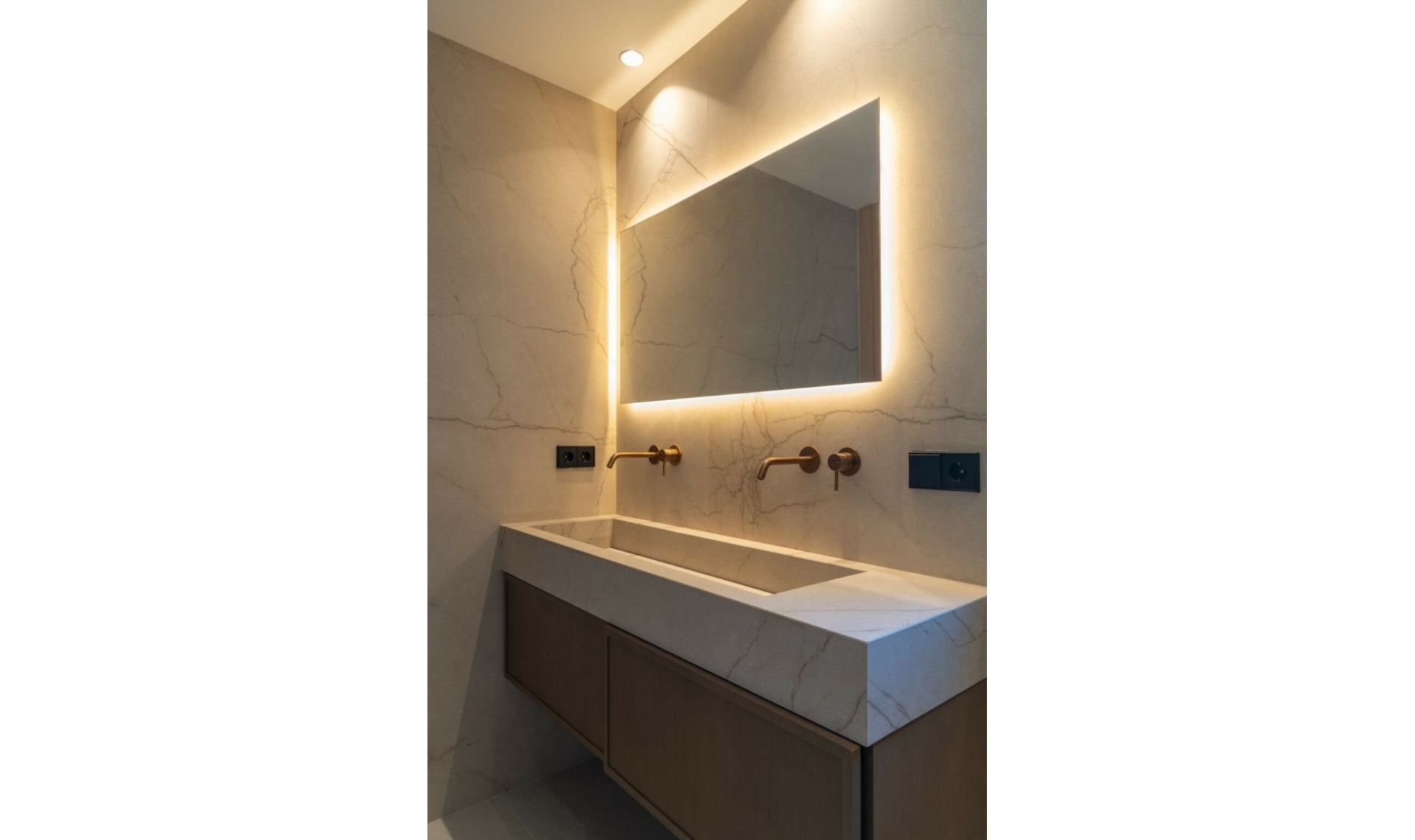 Resale - House -
Estepona