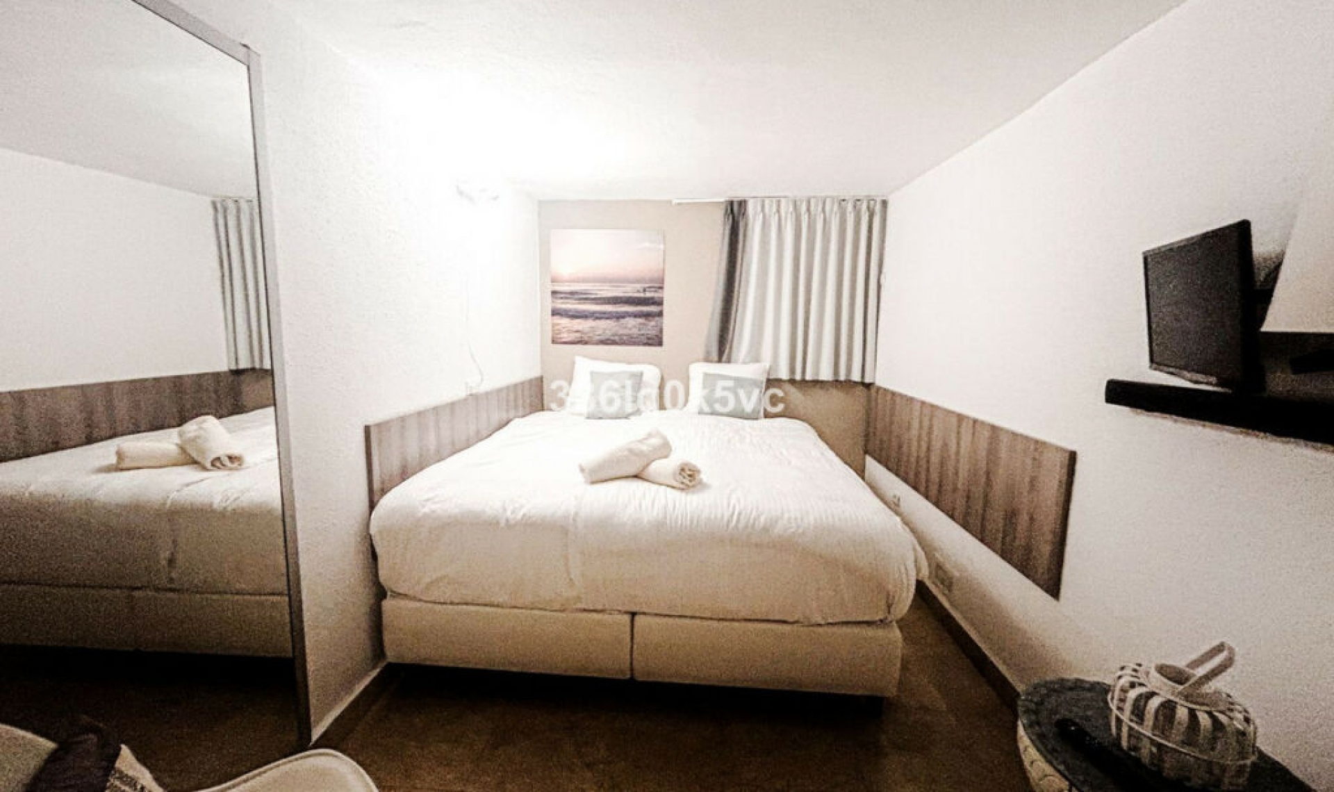 Resale - House -
Estepona