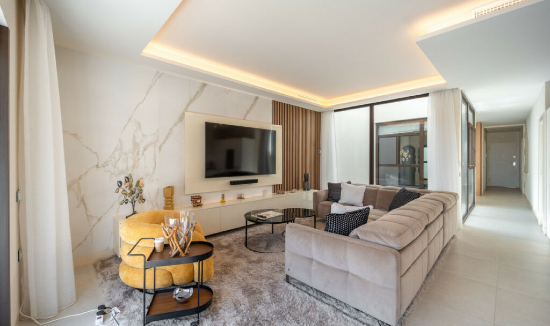 Resale - House -
Estepona