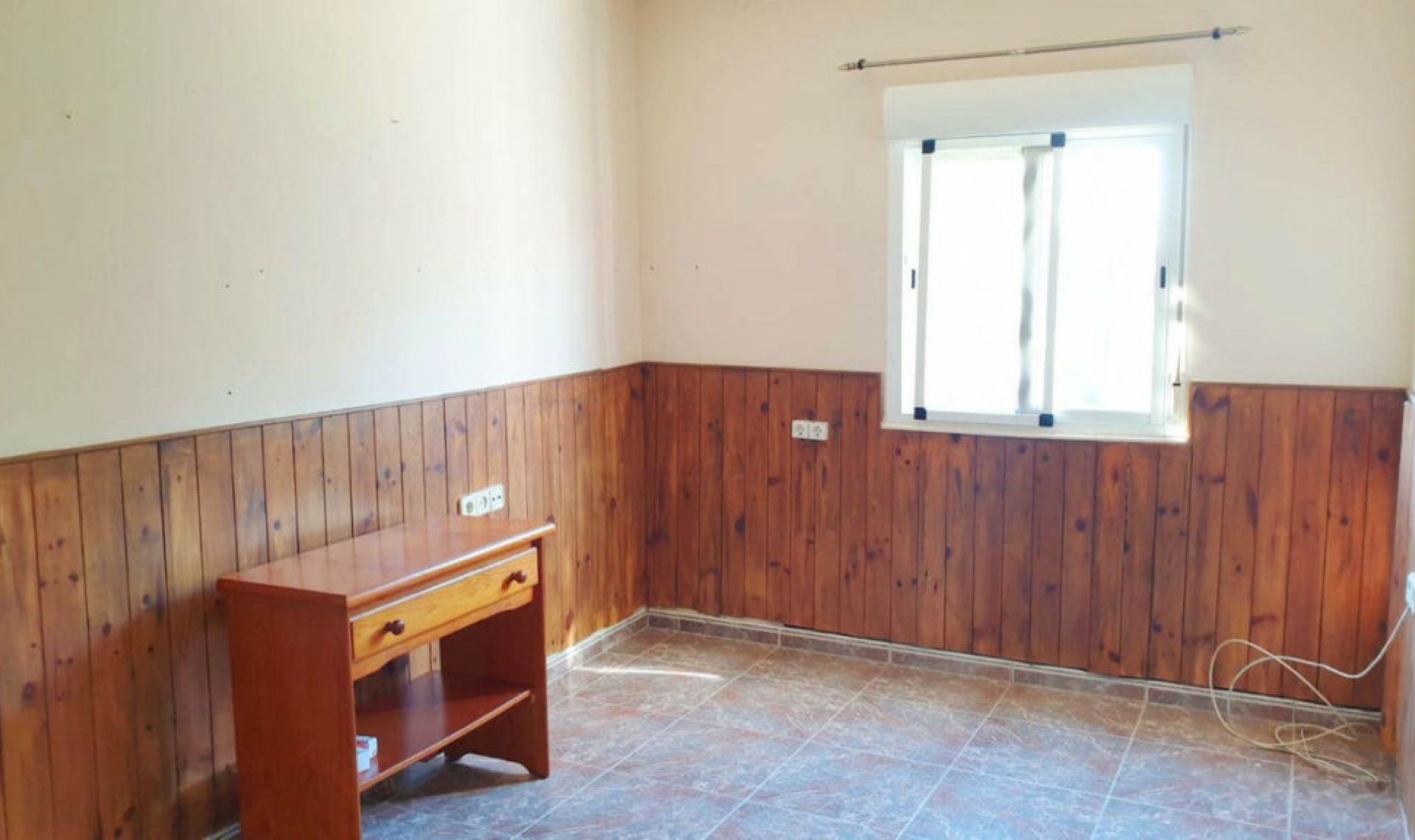 Resale - House -
Estepona