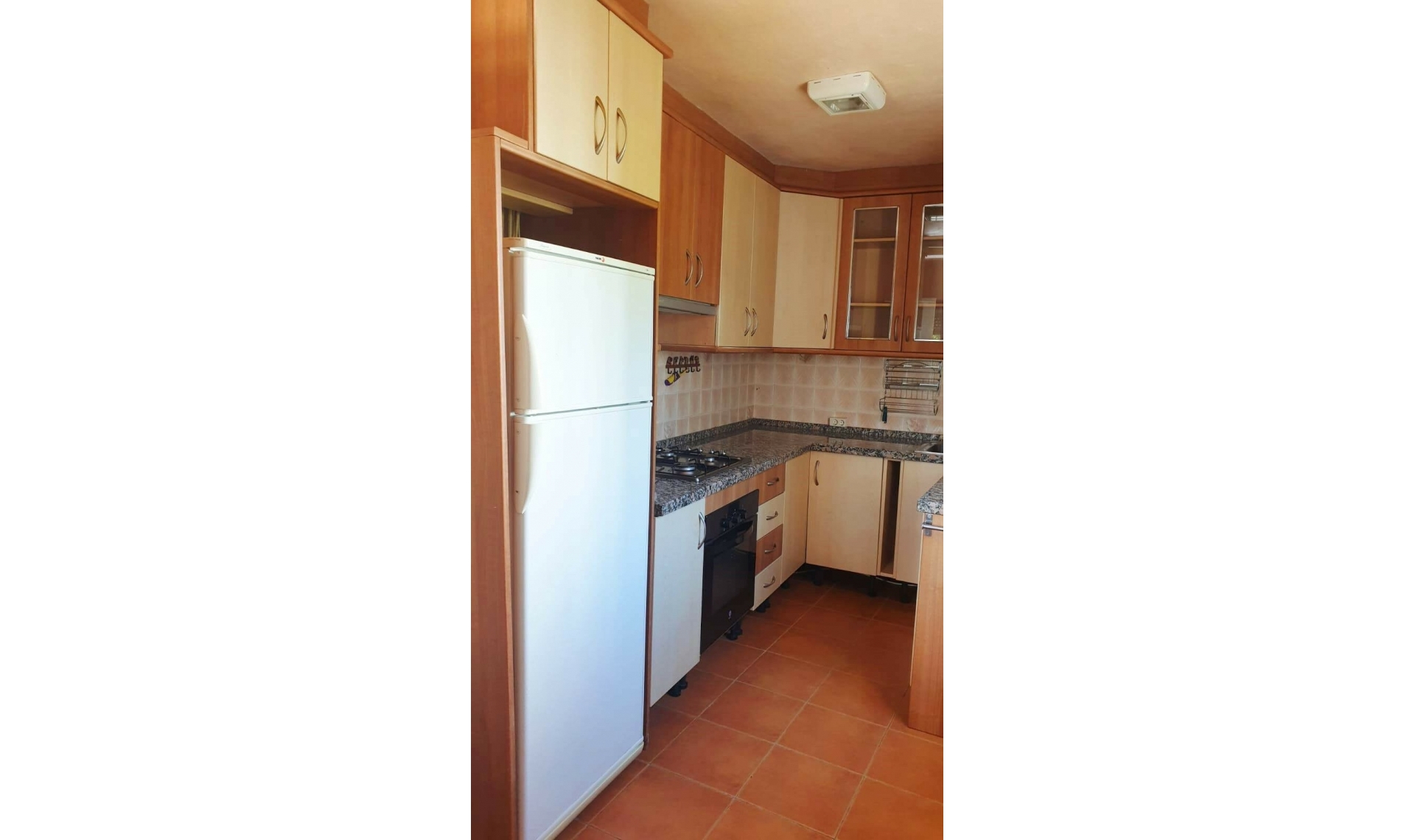 Resale - House -
Estepona