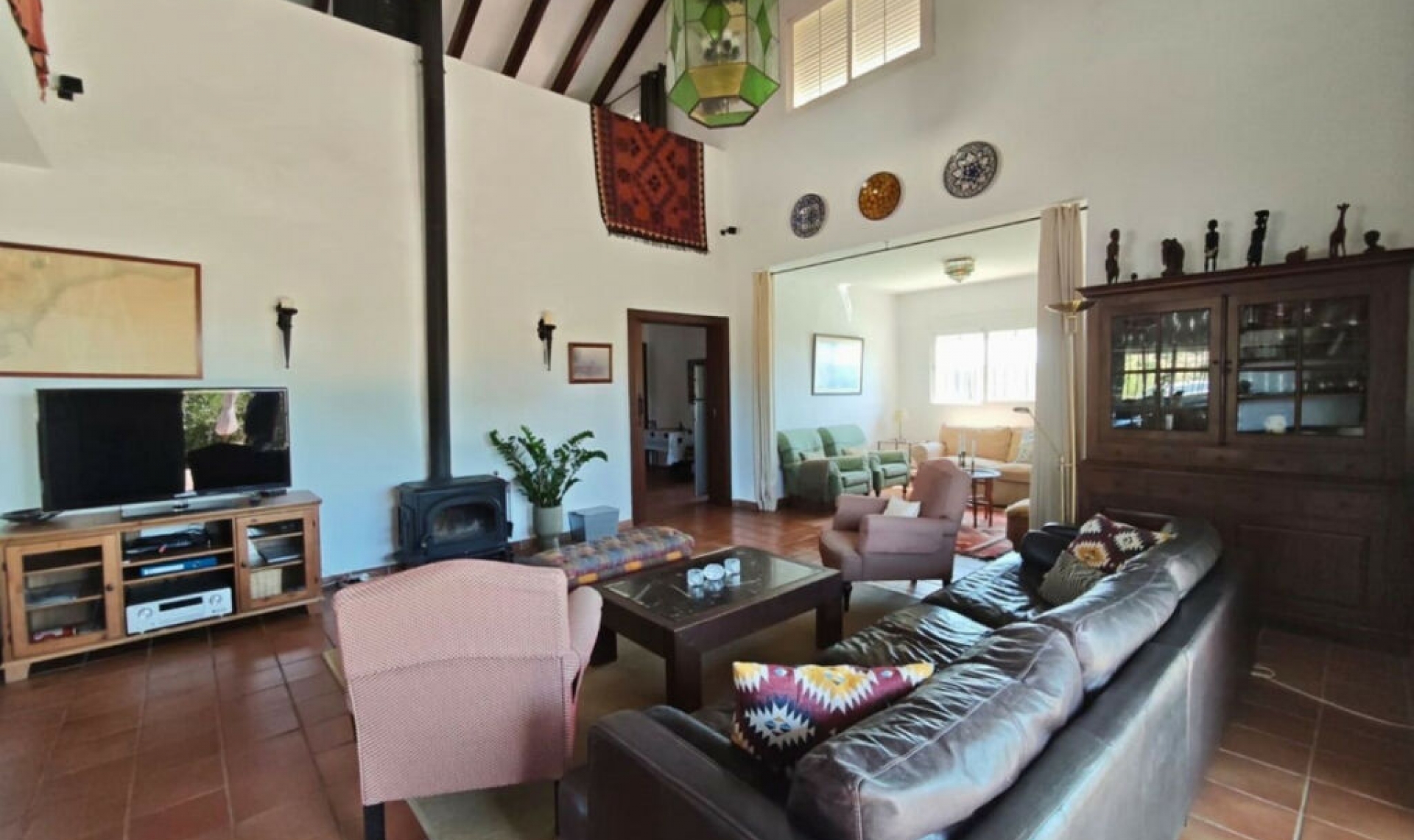 Resale - House -
Estepona