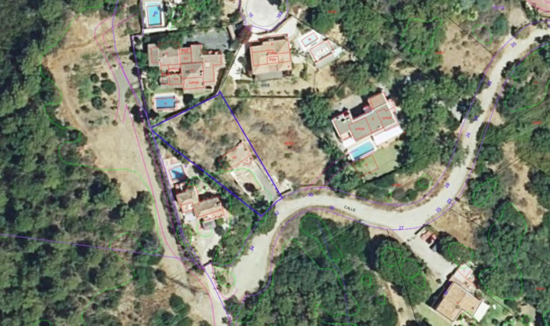 Resale - House -
Estepona