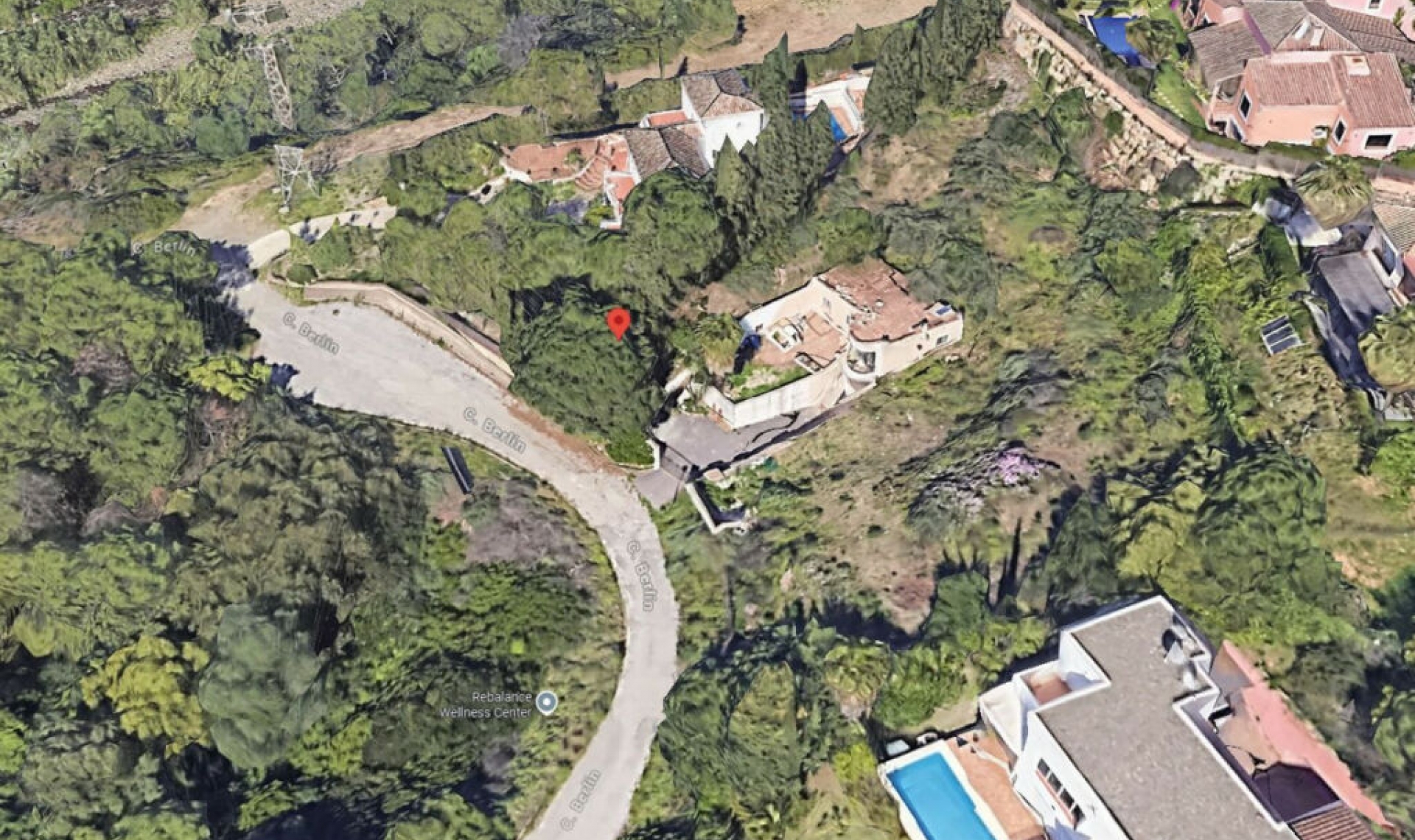 Resale - House -
Estepona