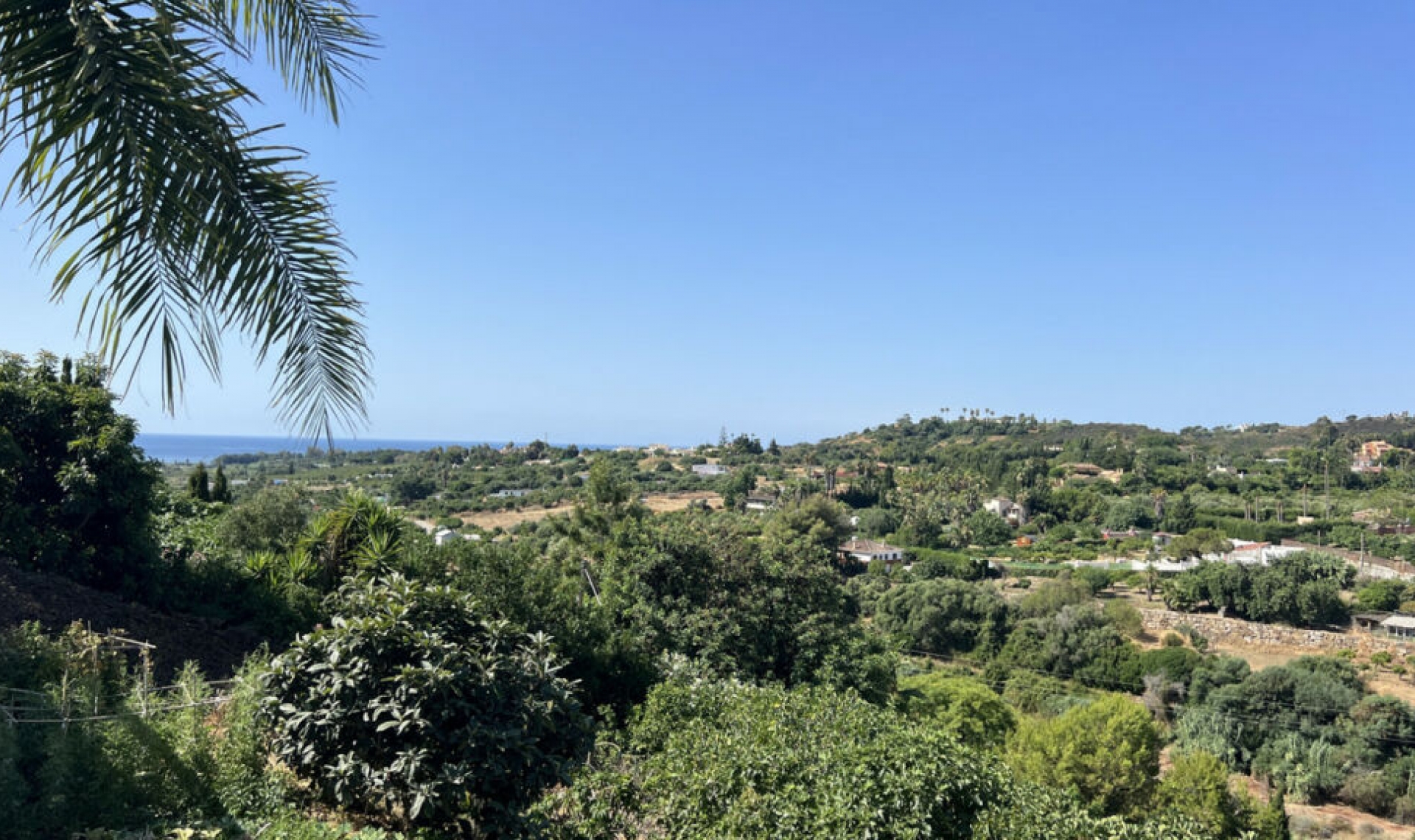 Resale - House -
Estepona
