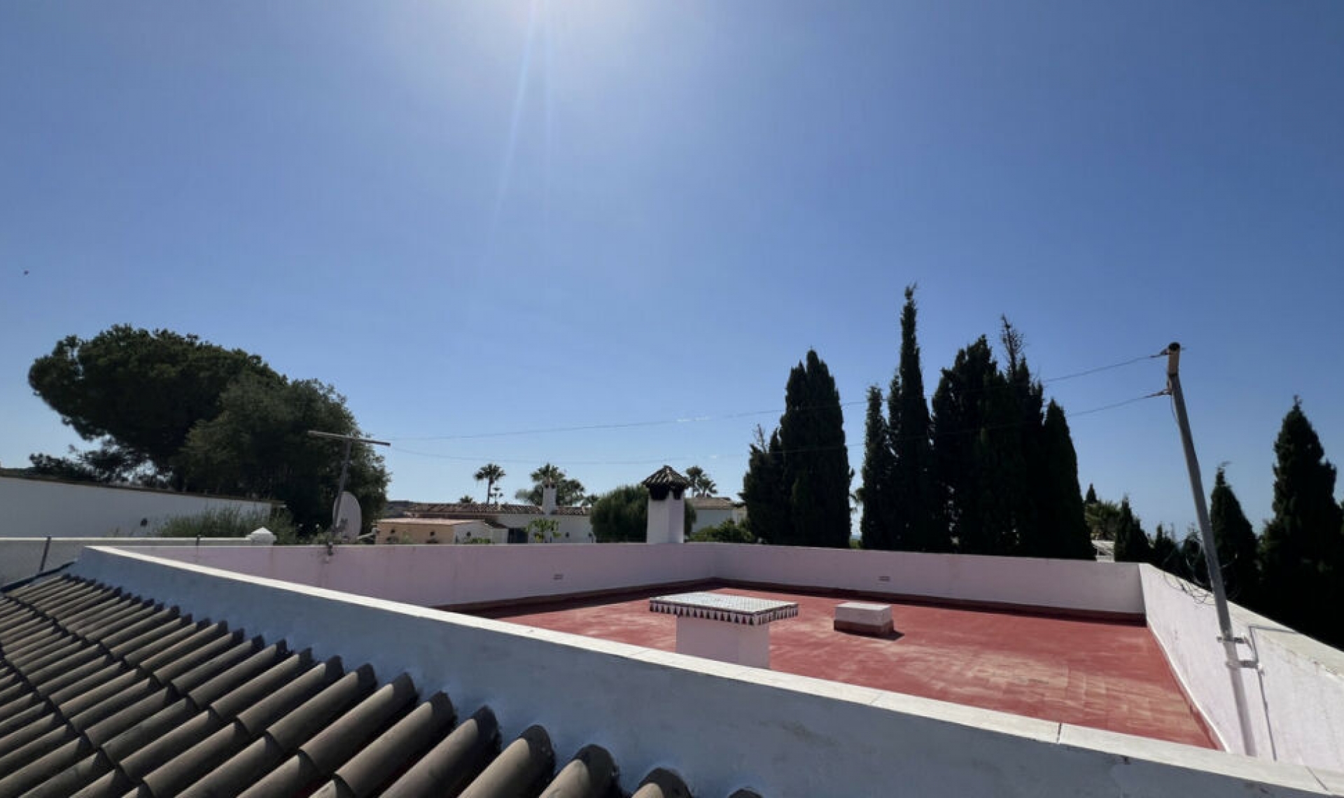 Resale - House -
Estepona