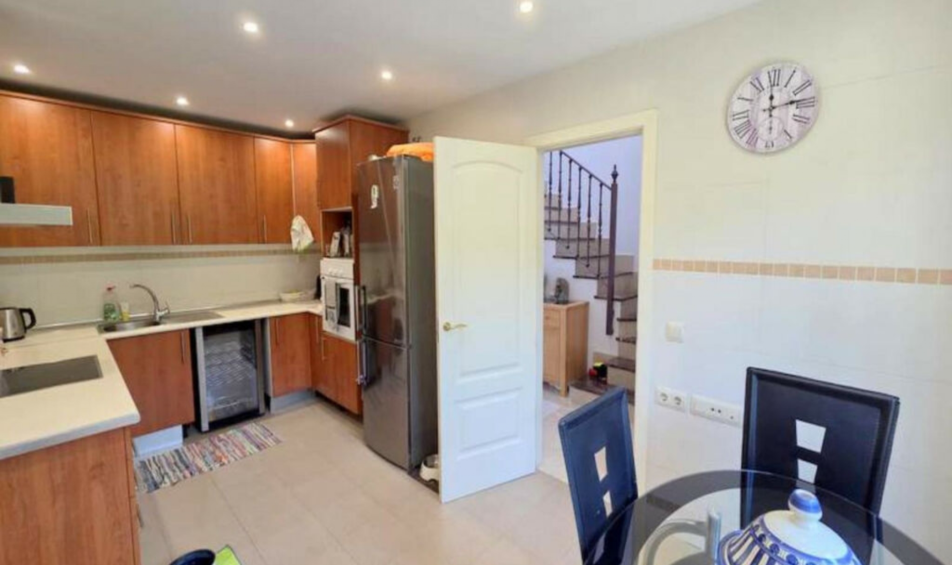 Resale - House -
Estepona