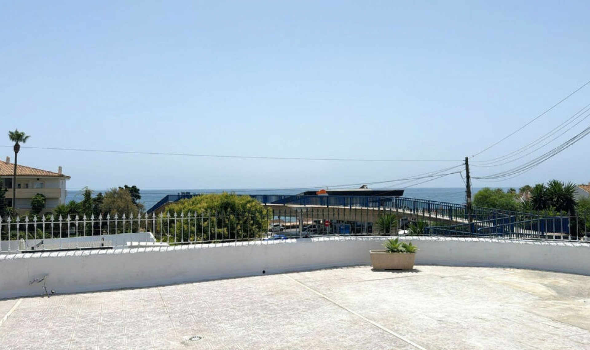 Resale - House -
Estepona