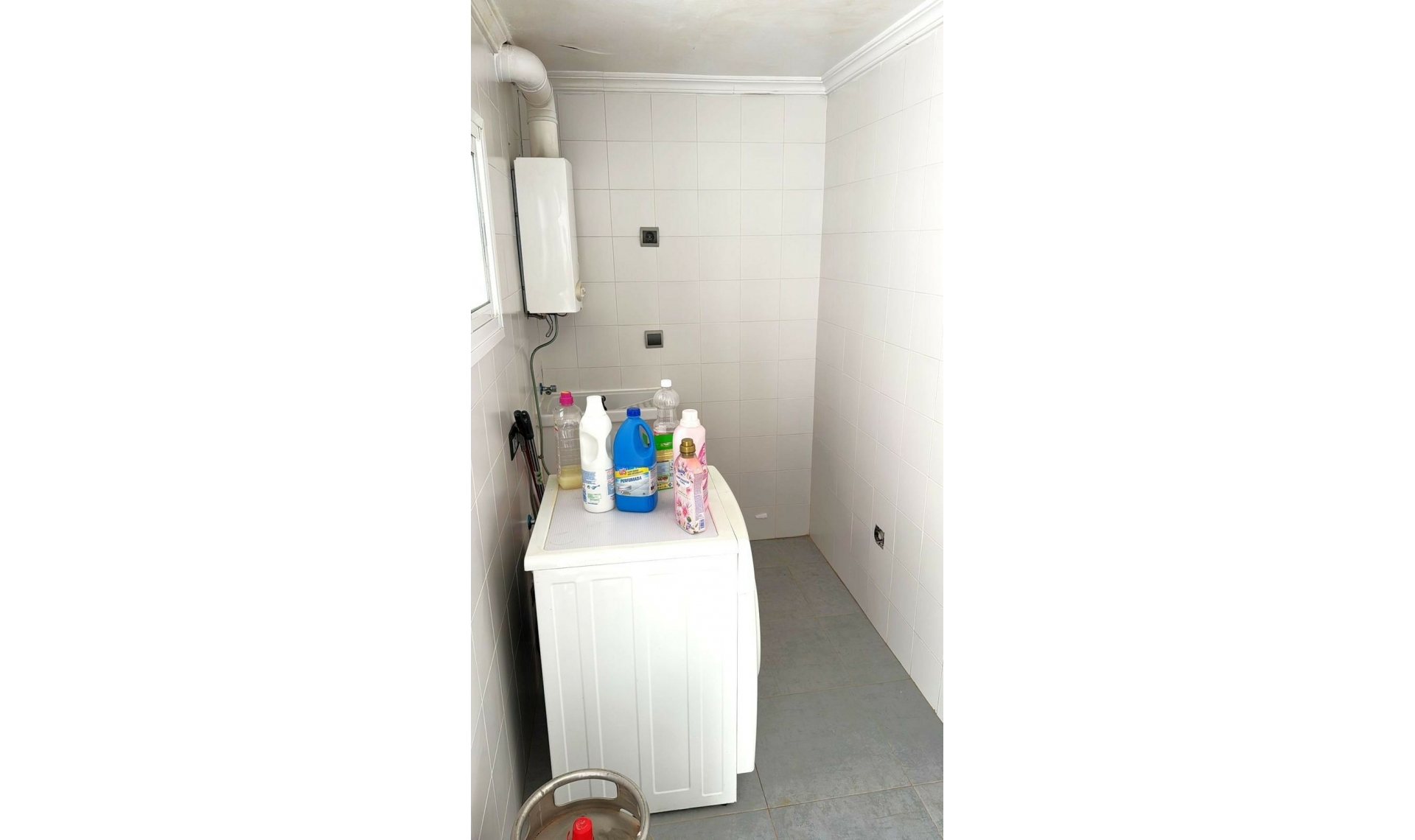 Resale - House -
Estepona