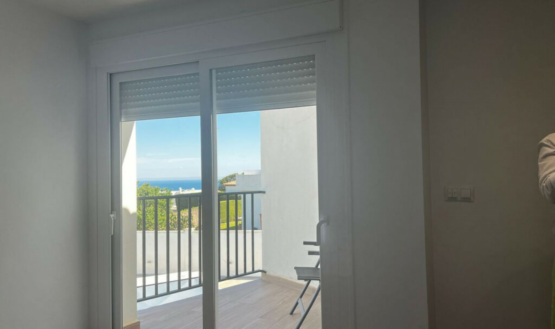 Resale - House -
Estepona