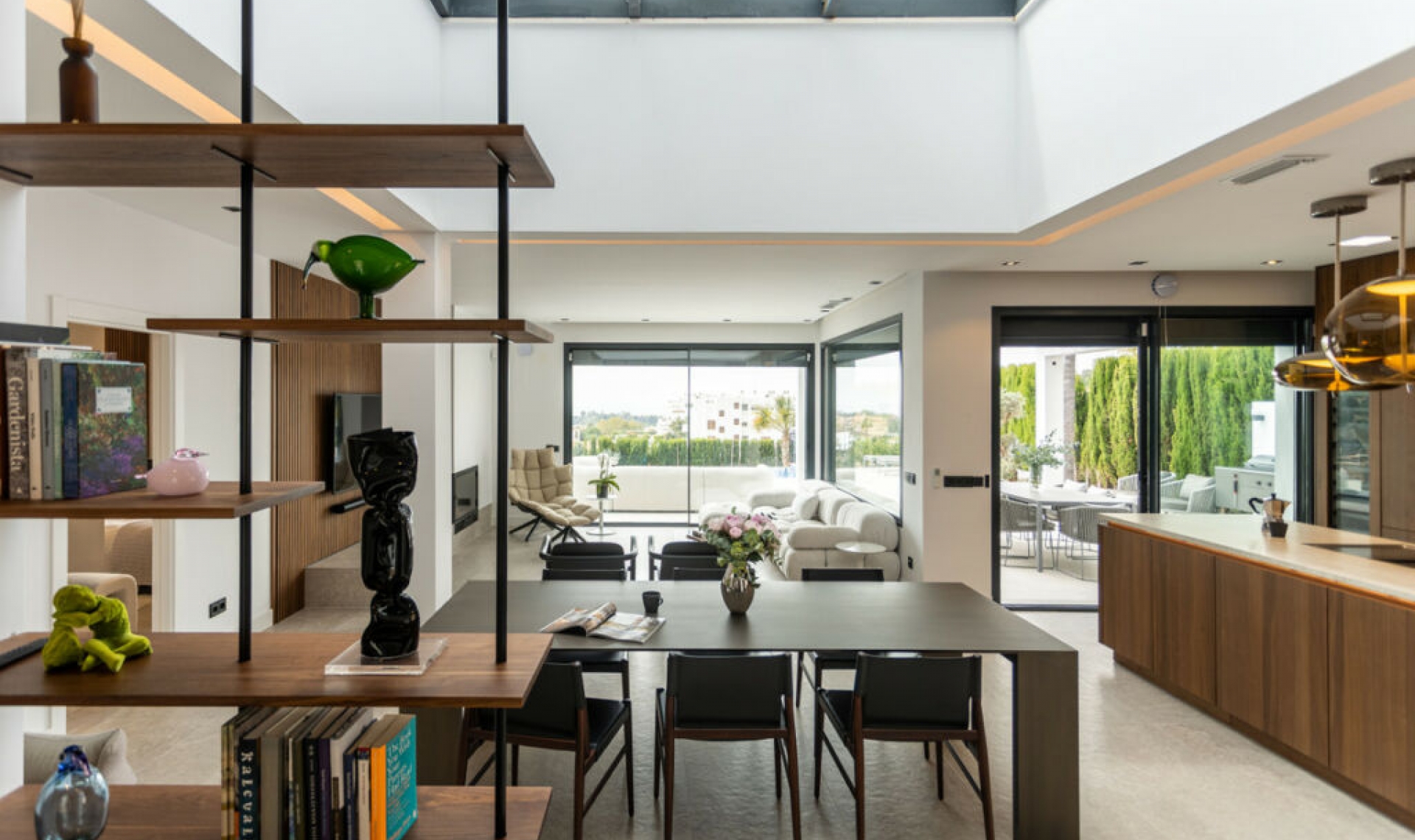 Resale - House -
Estepona