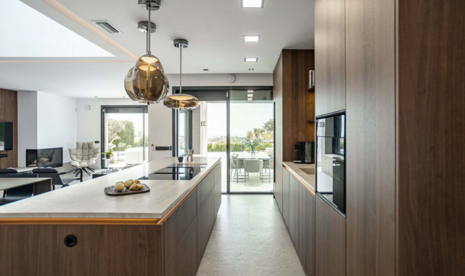 Resale - House -
Estepona