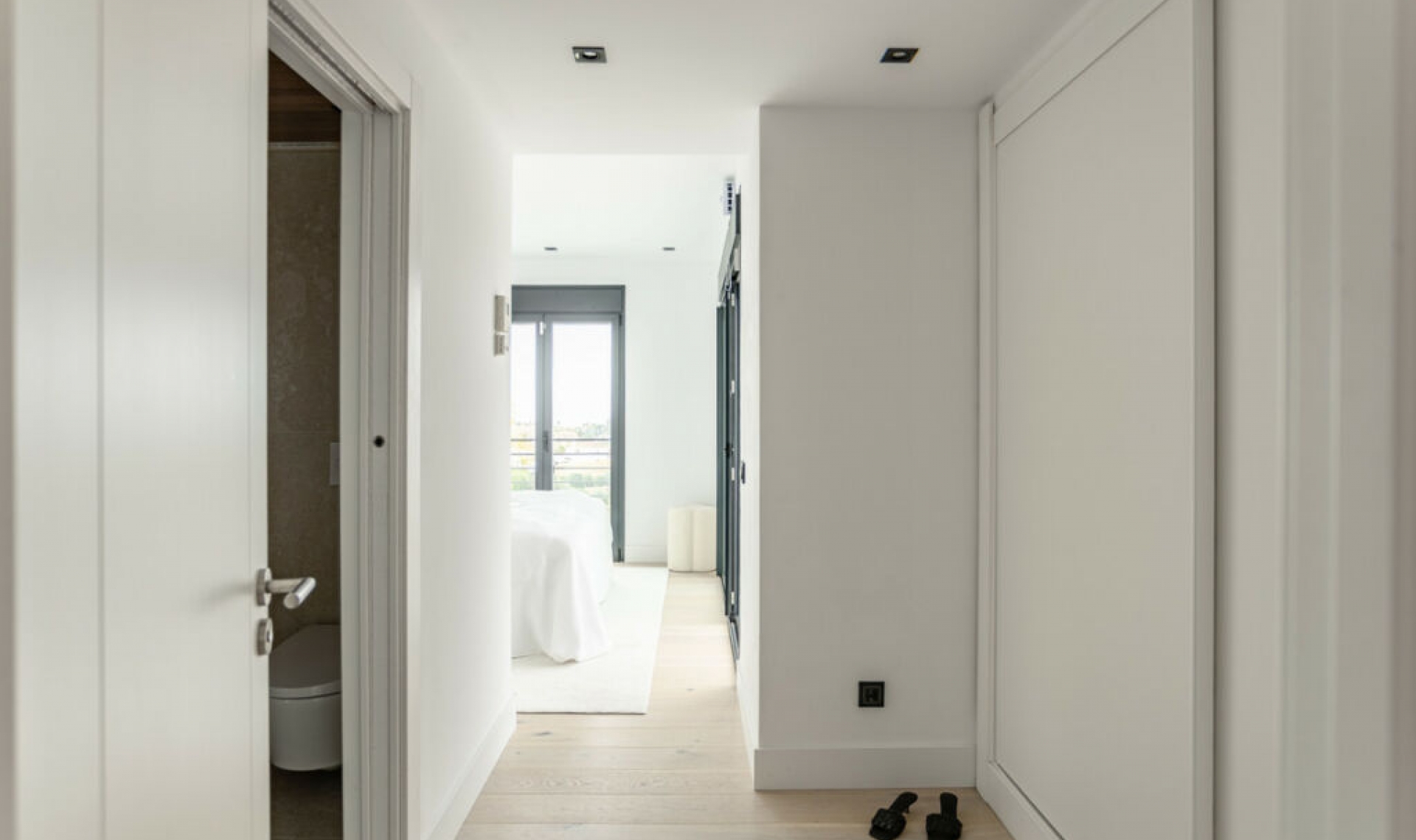 Resale - House -
Estepona