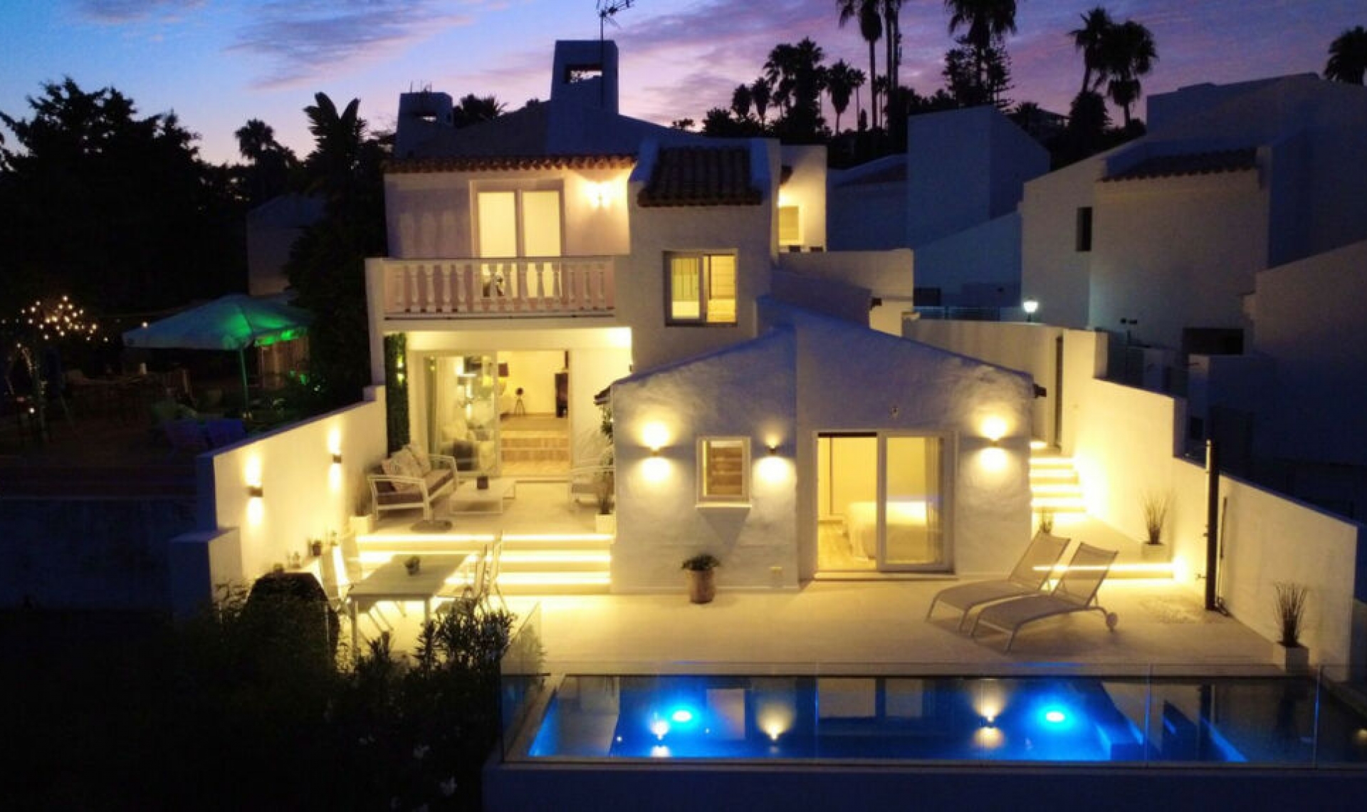 Resale - House -
Estepona