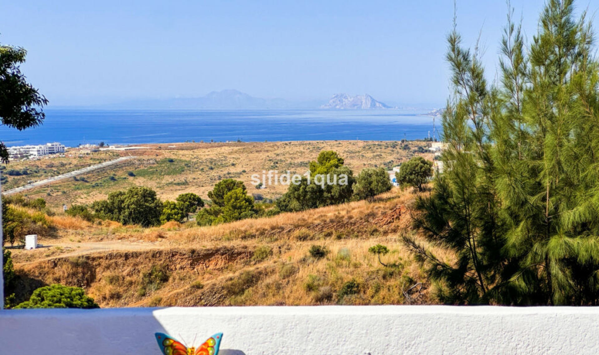 Resale - House -
Estepona