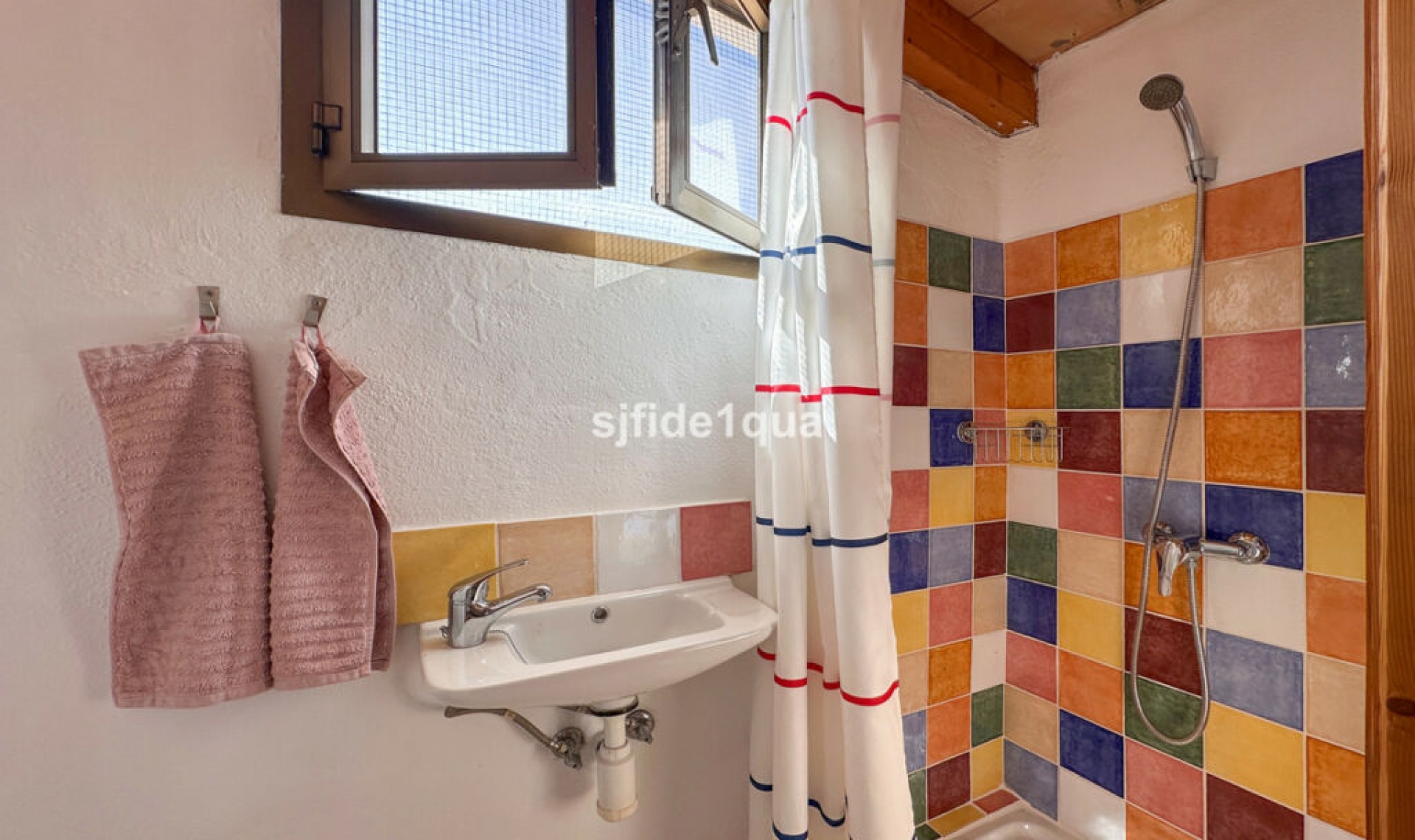 Resale - House -
Estepona