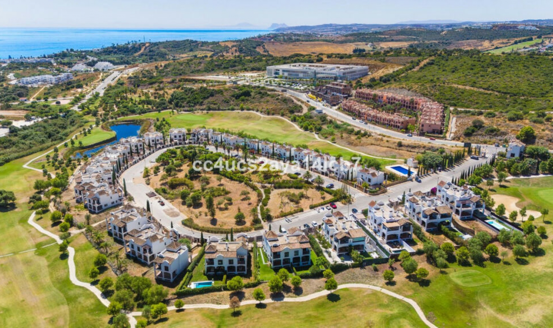 Resale - House -
Estepona