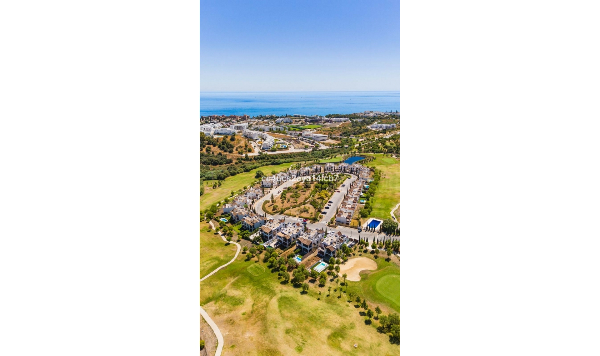 Resale - House -
Estepona