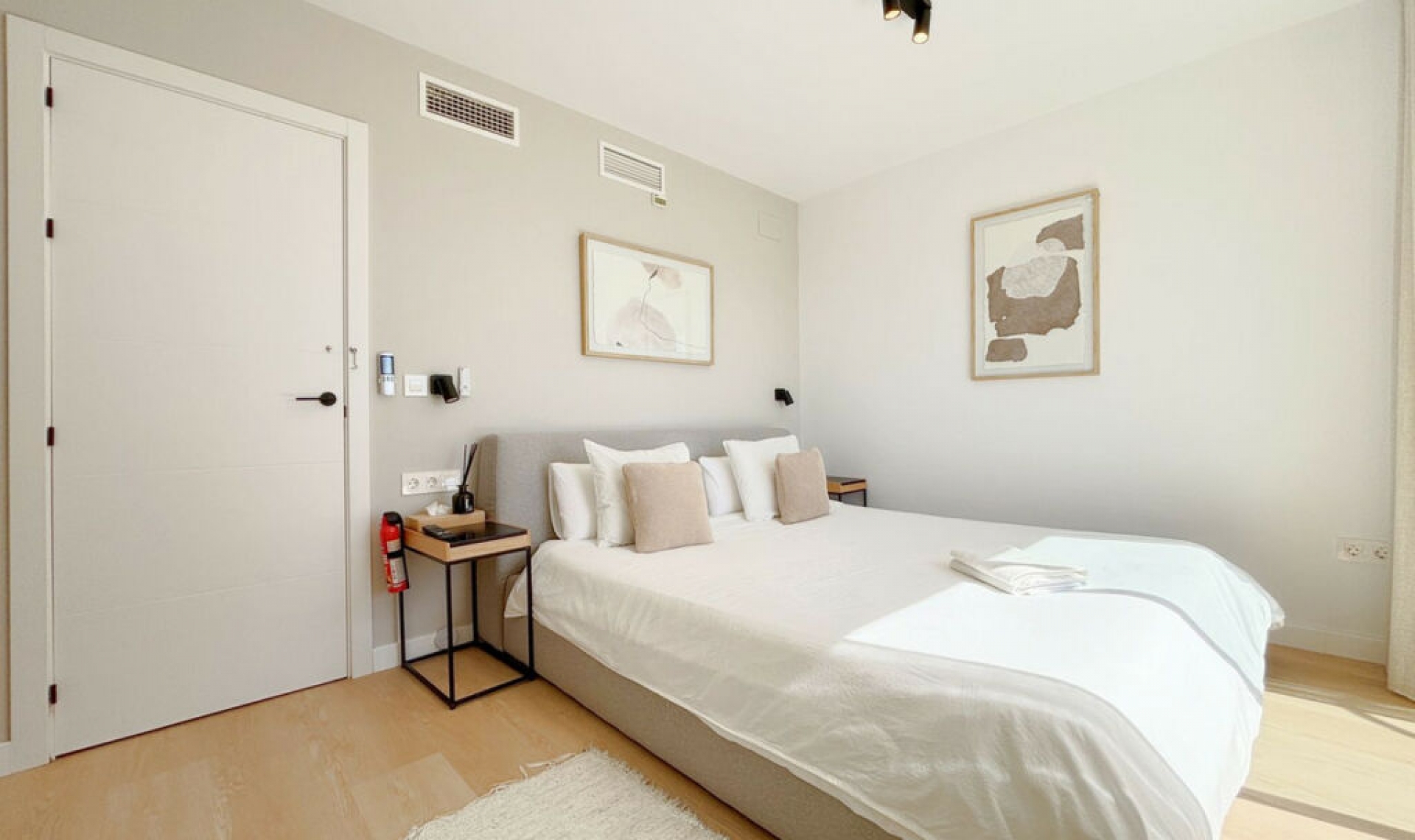 Resale - House -
Estepona