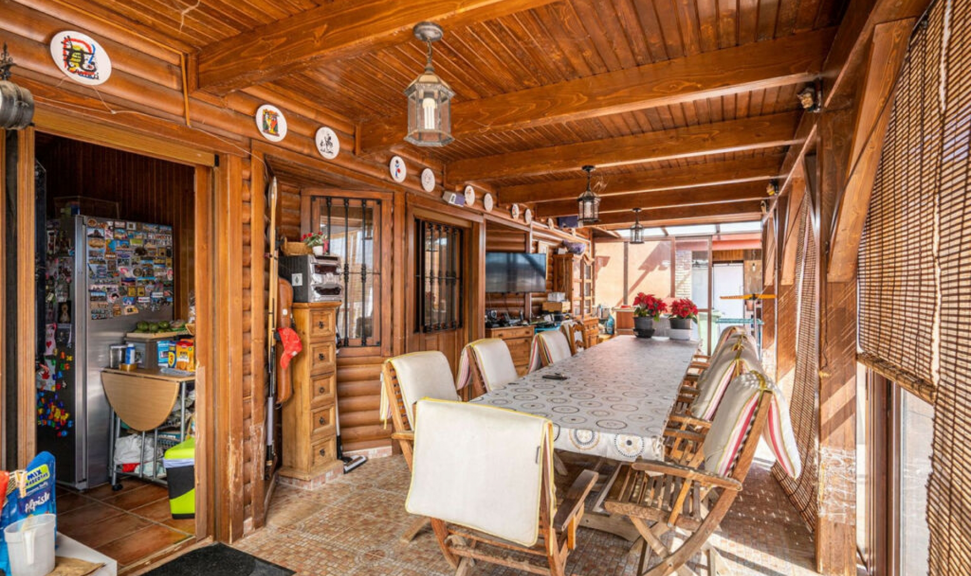 Resale - House -
Estepona