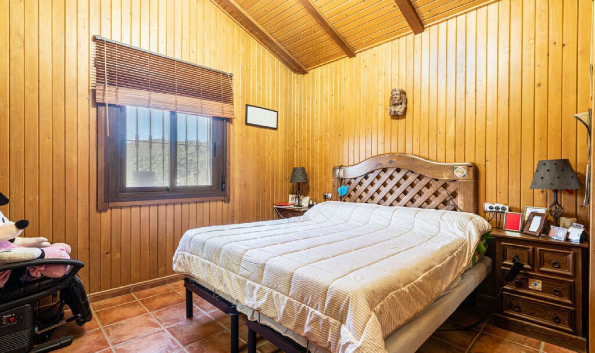 Resale - House -
Estepona