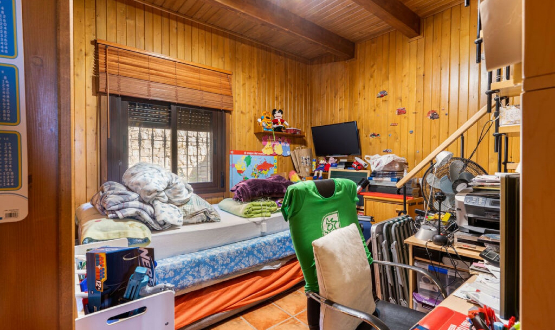 Resale - House -
Estepona