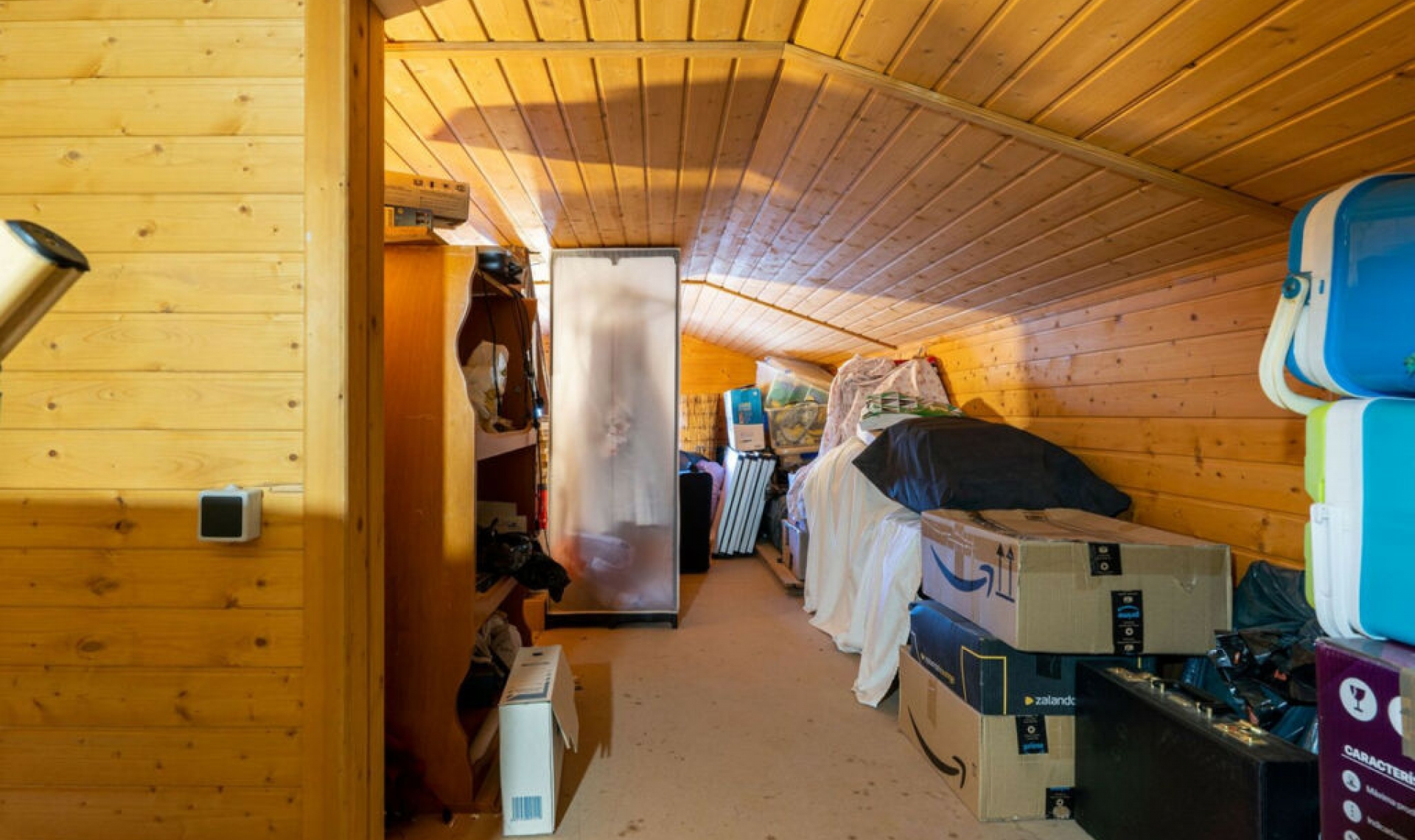 Resale - House -
Estepona