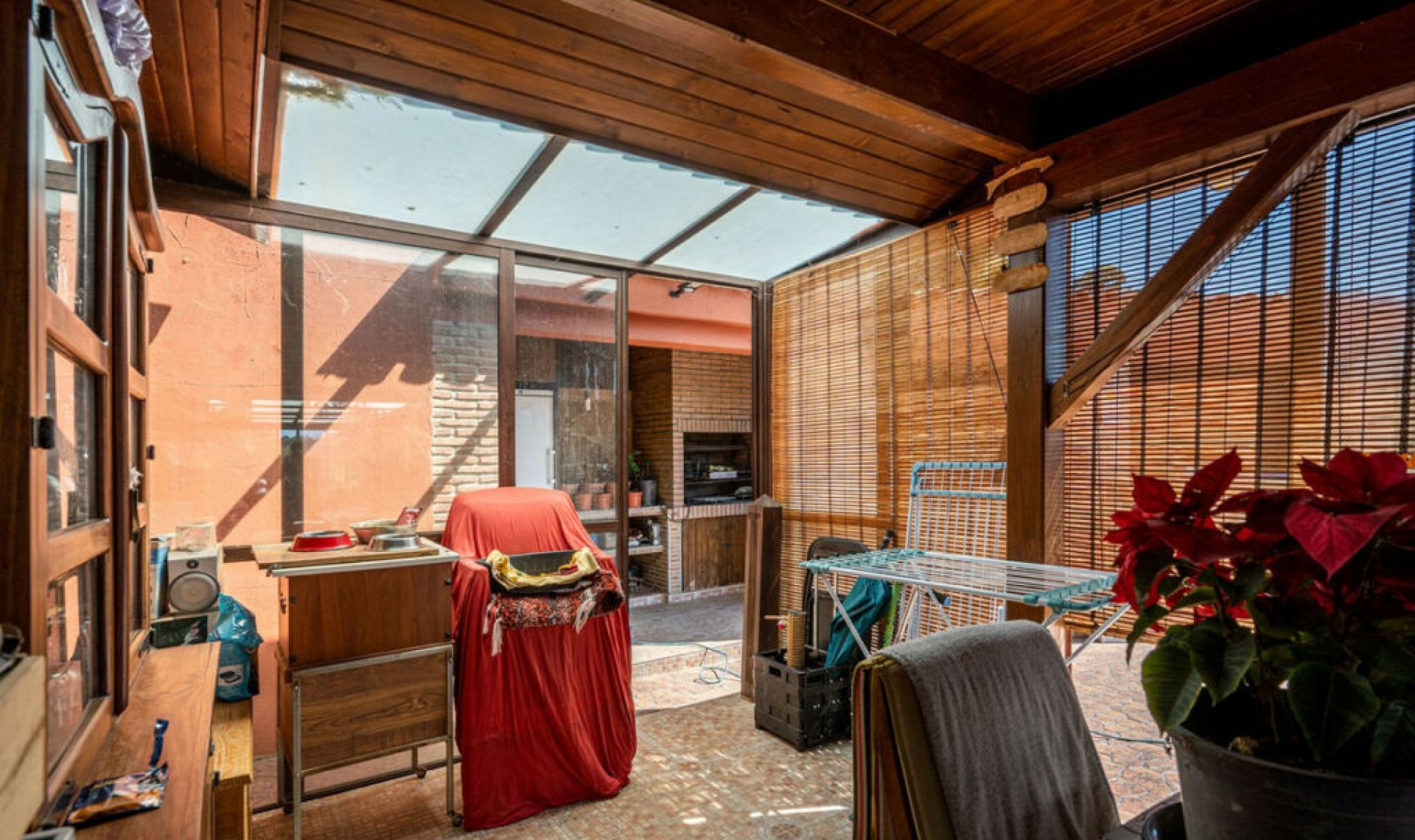 Resale - House -
Estepona