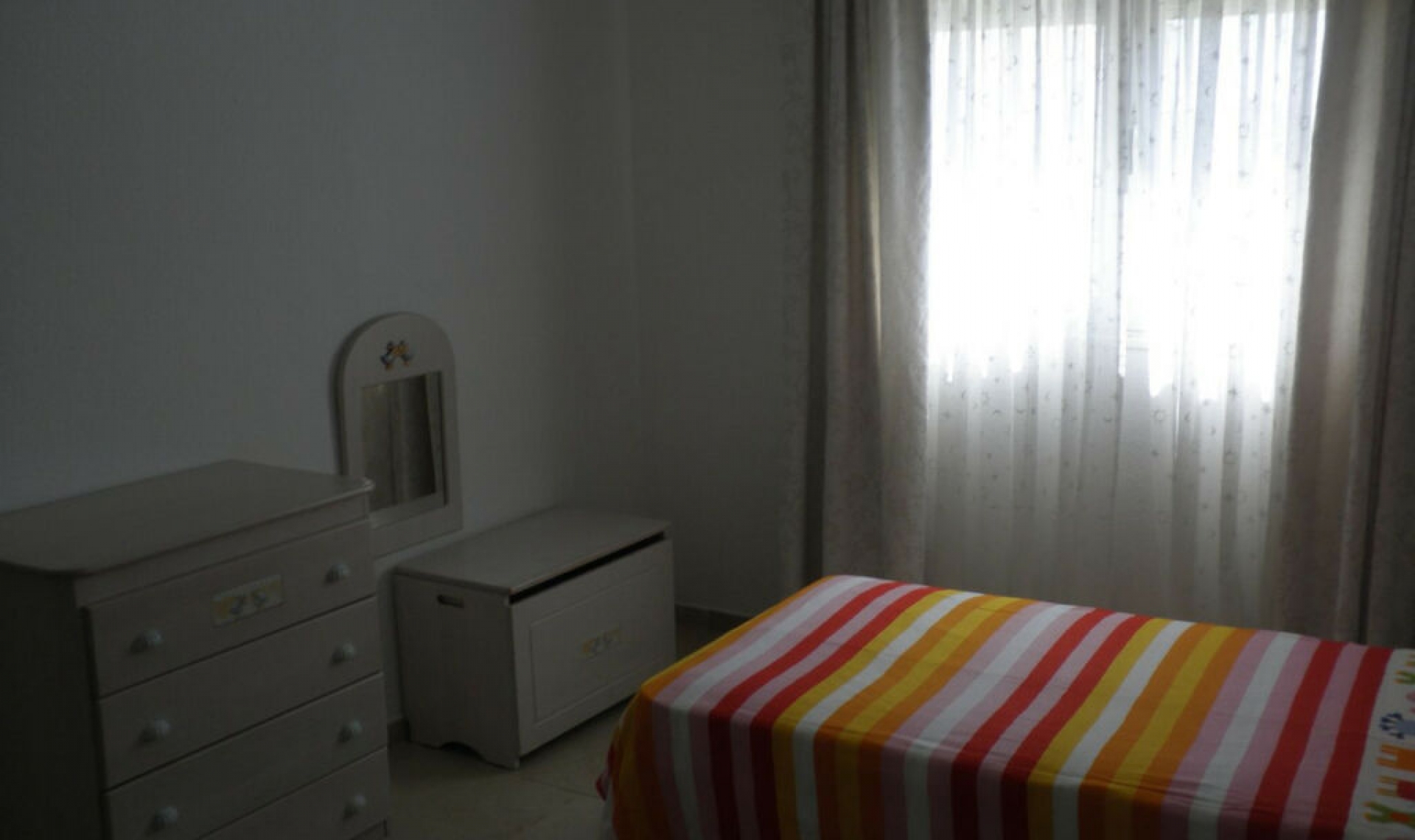 Resale - House -
Estepona