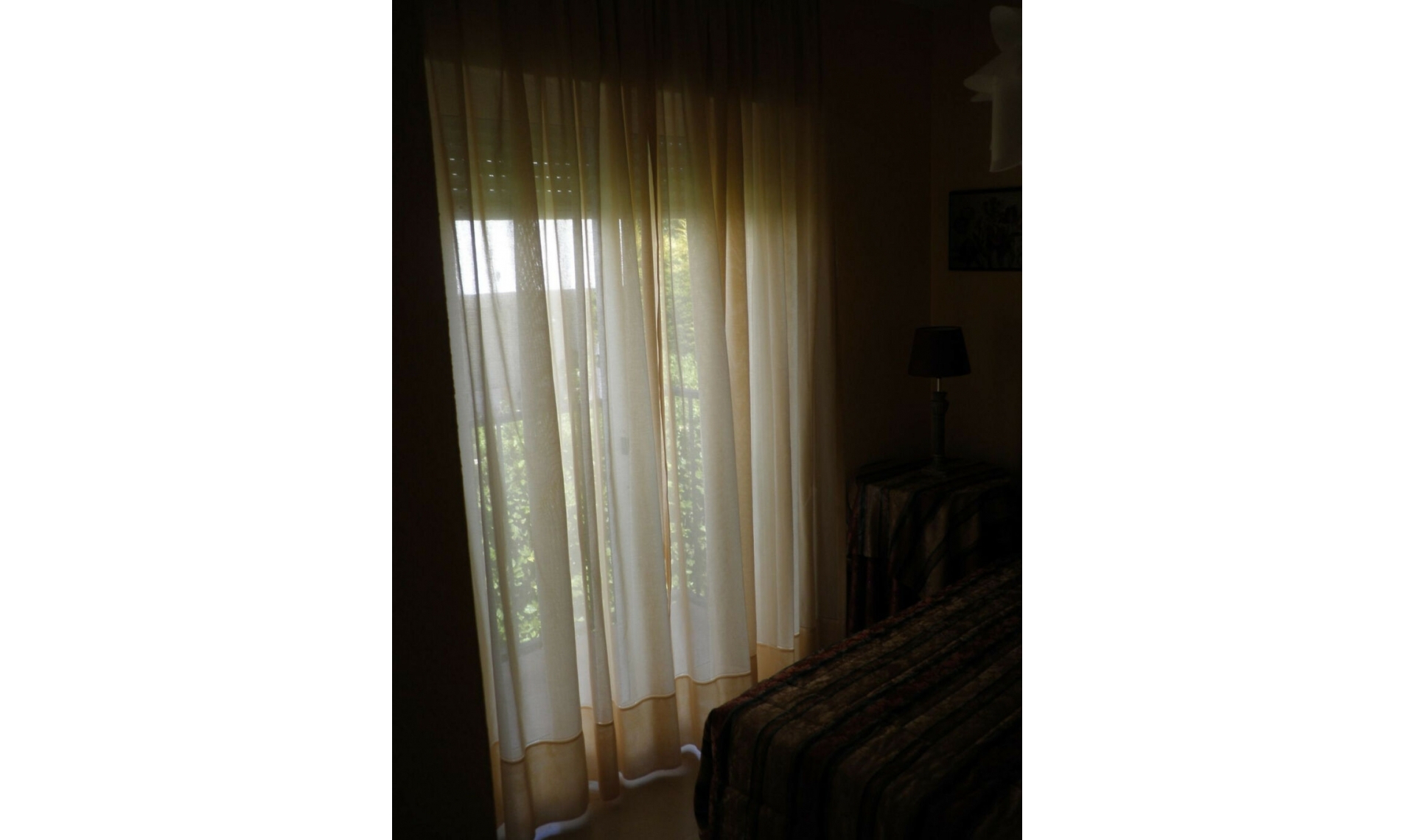 Resale - House -
Estepona