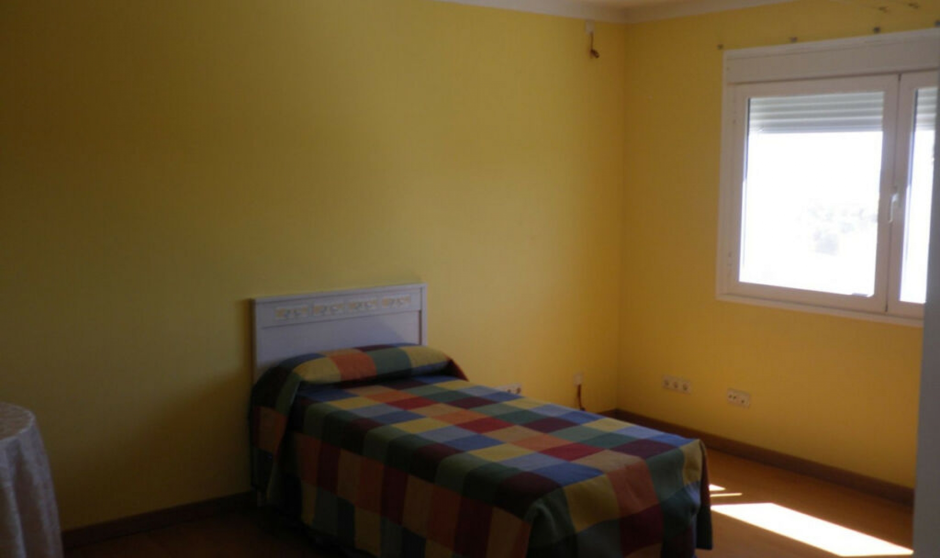 Resale - House -
Estepona