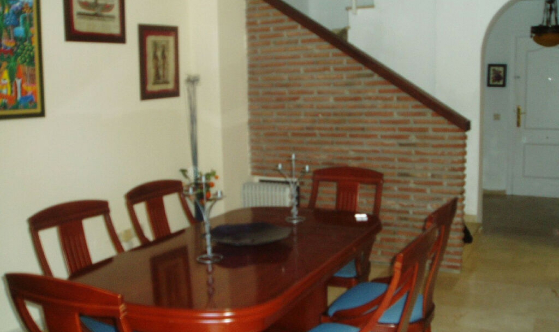 Resale - House -
Estepona
