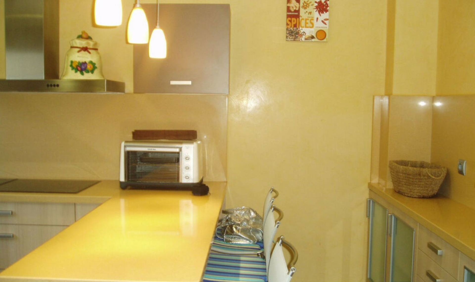 Resale - House -
Estepona