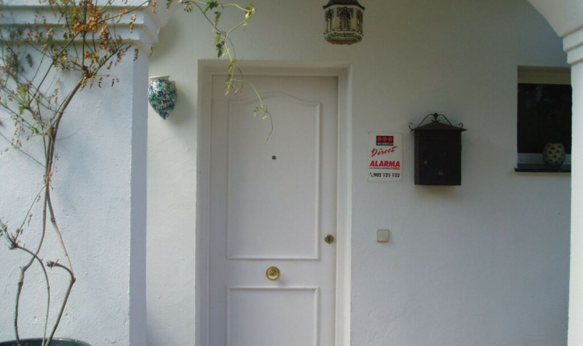Resale - House -
Estepona