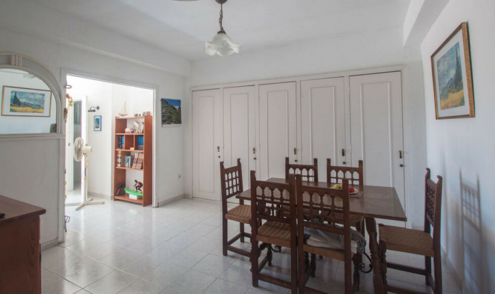 Resale - House -
Estepona