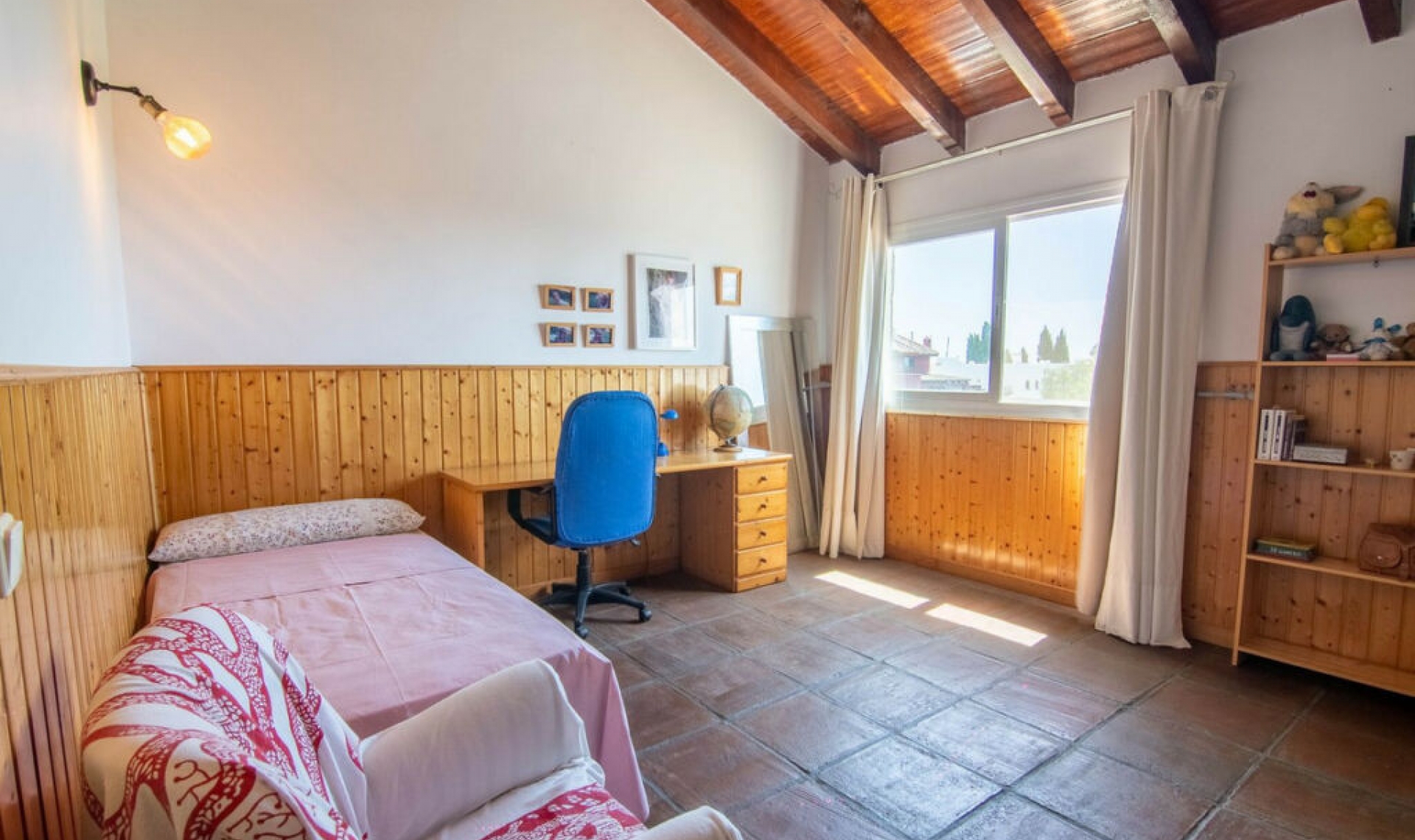 Resale - House -
Estepona