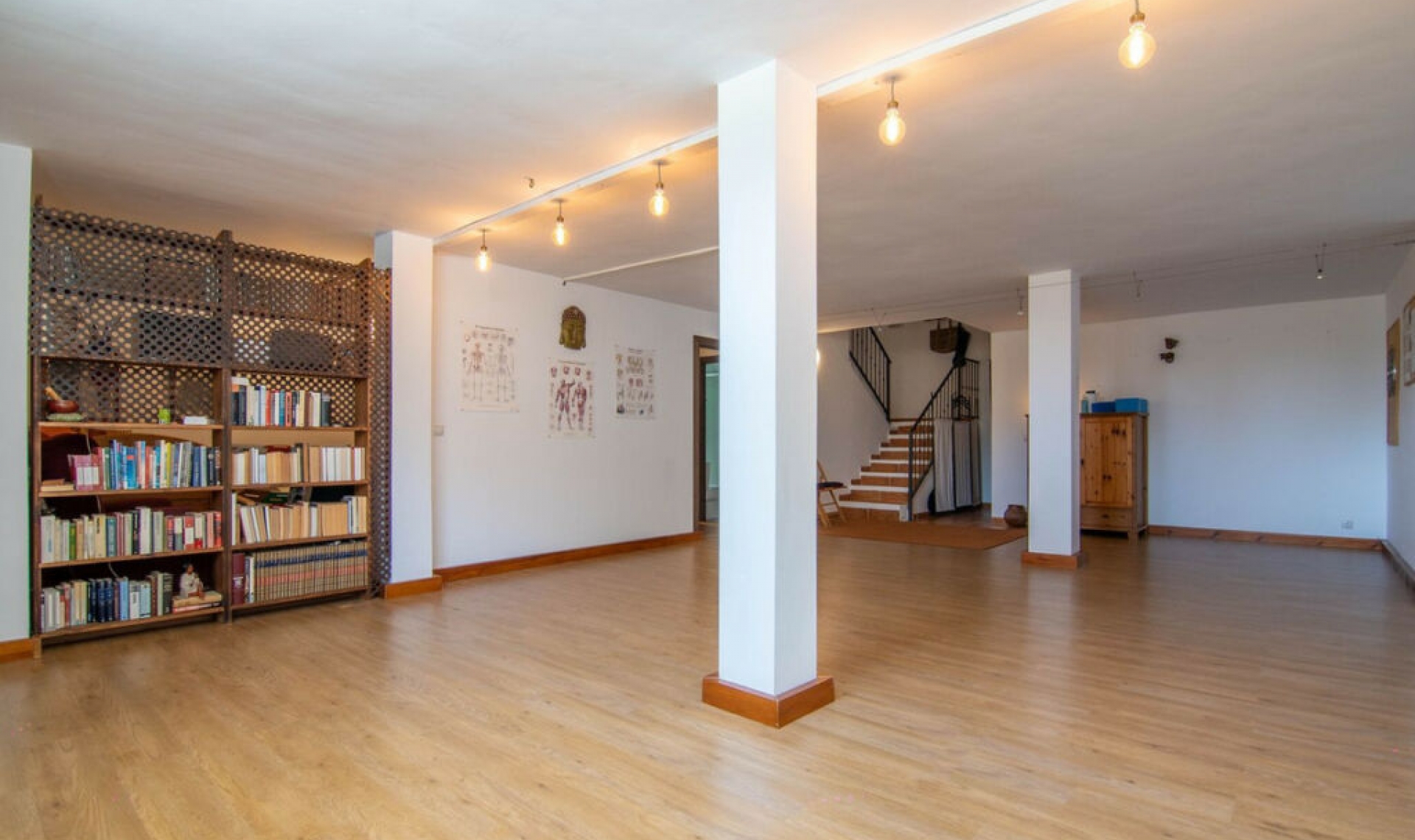 Resale - House -
Estepona