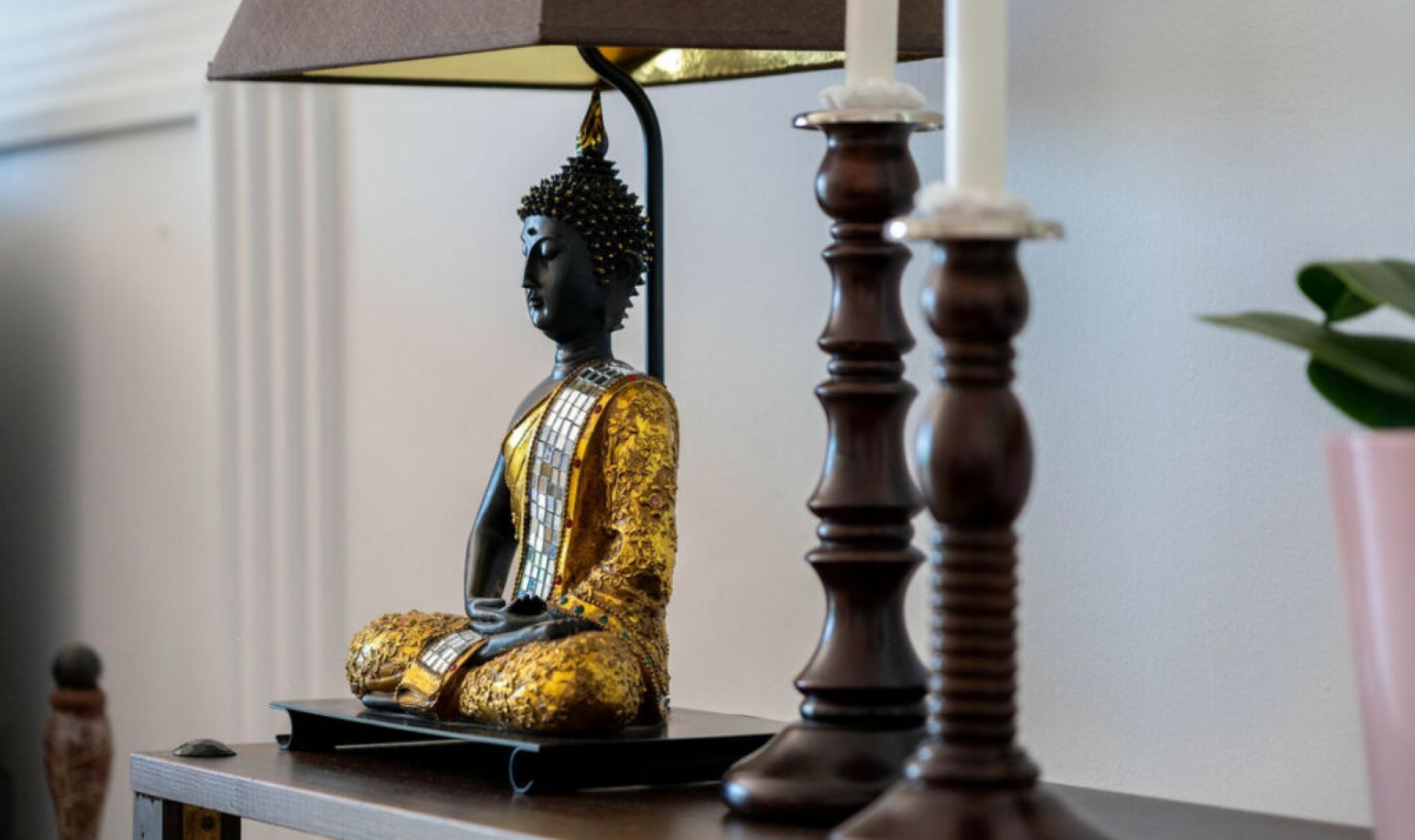 Resale - House -
Estepona