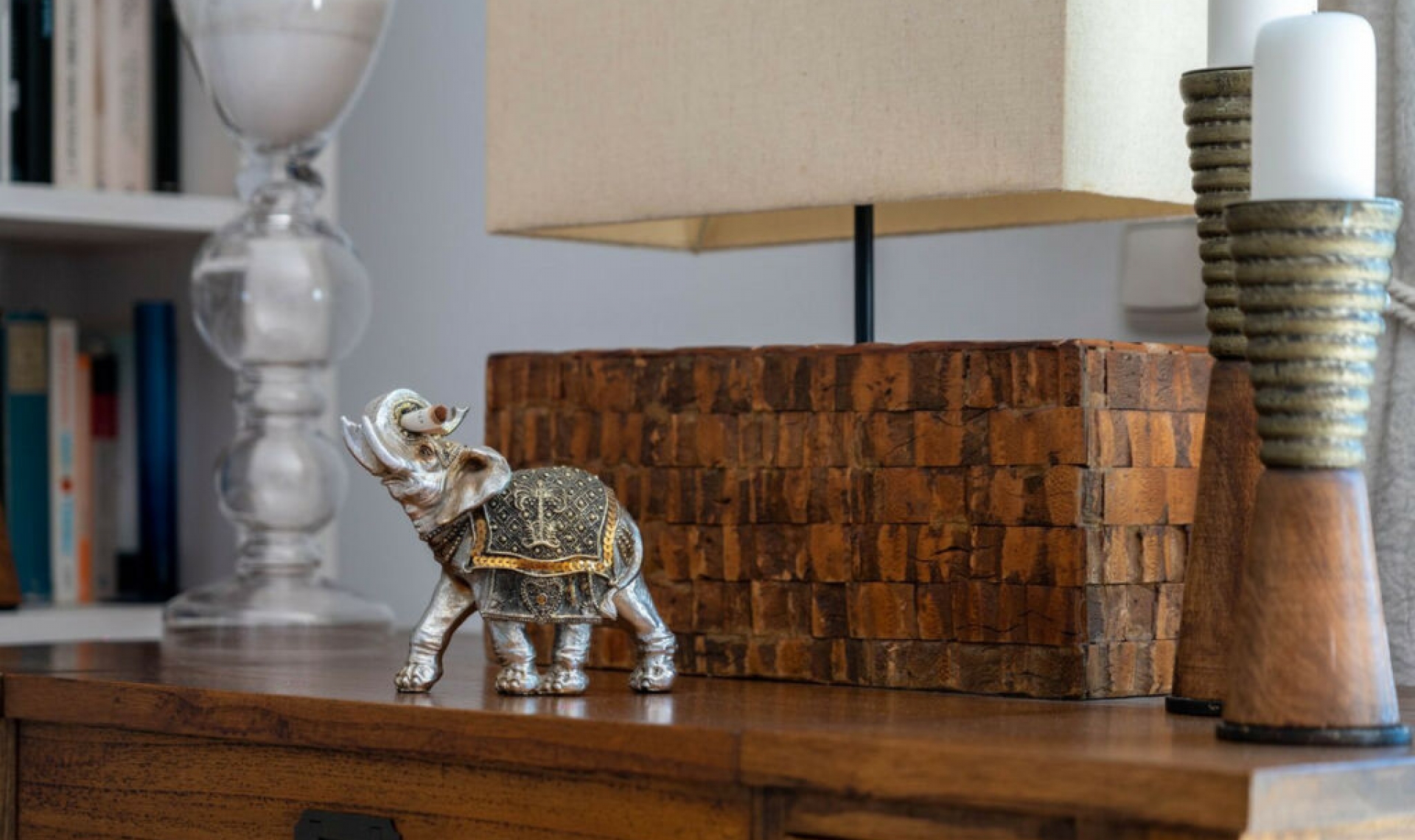 Resale - House -
Estepona