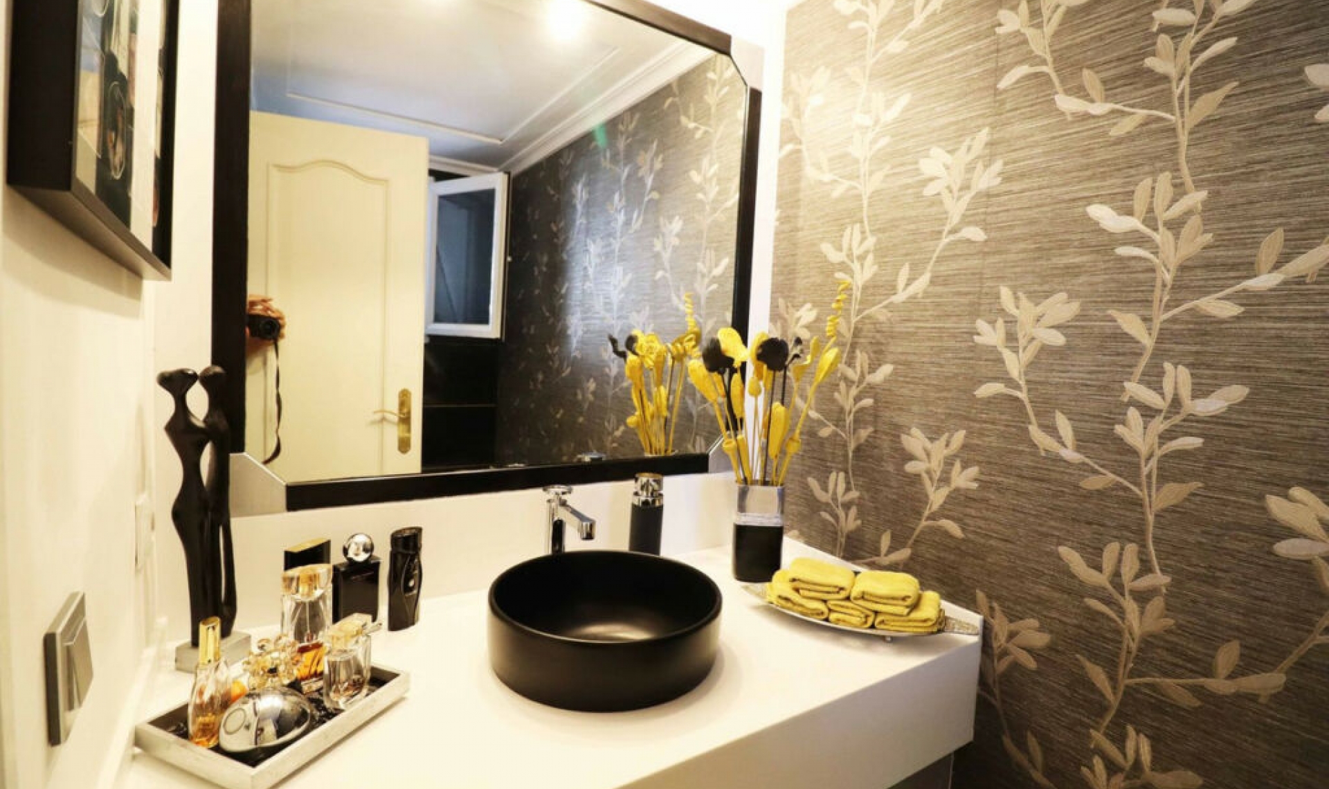 Resale - House -
Estepona