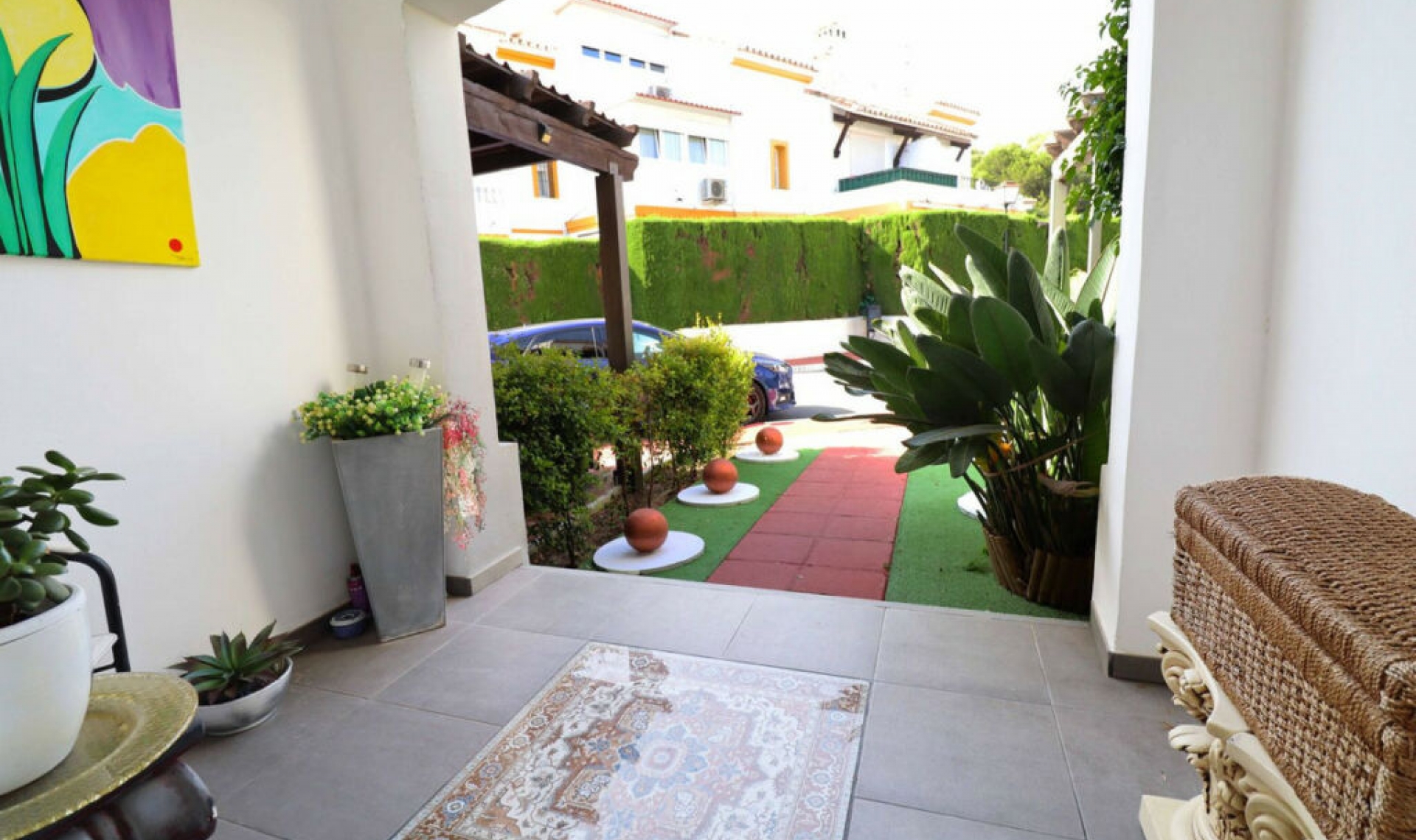Resale - House -
Estepona