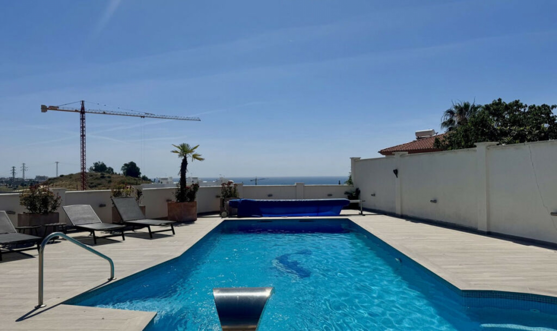 Resale - House -
Estepona