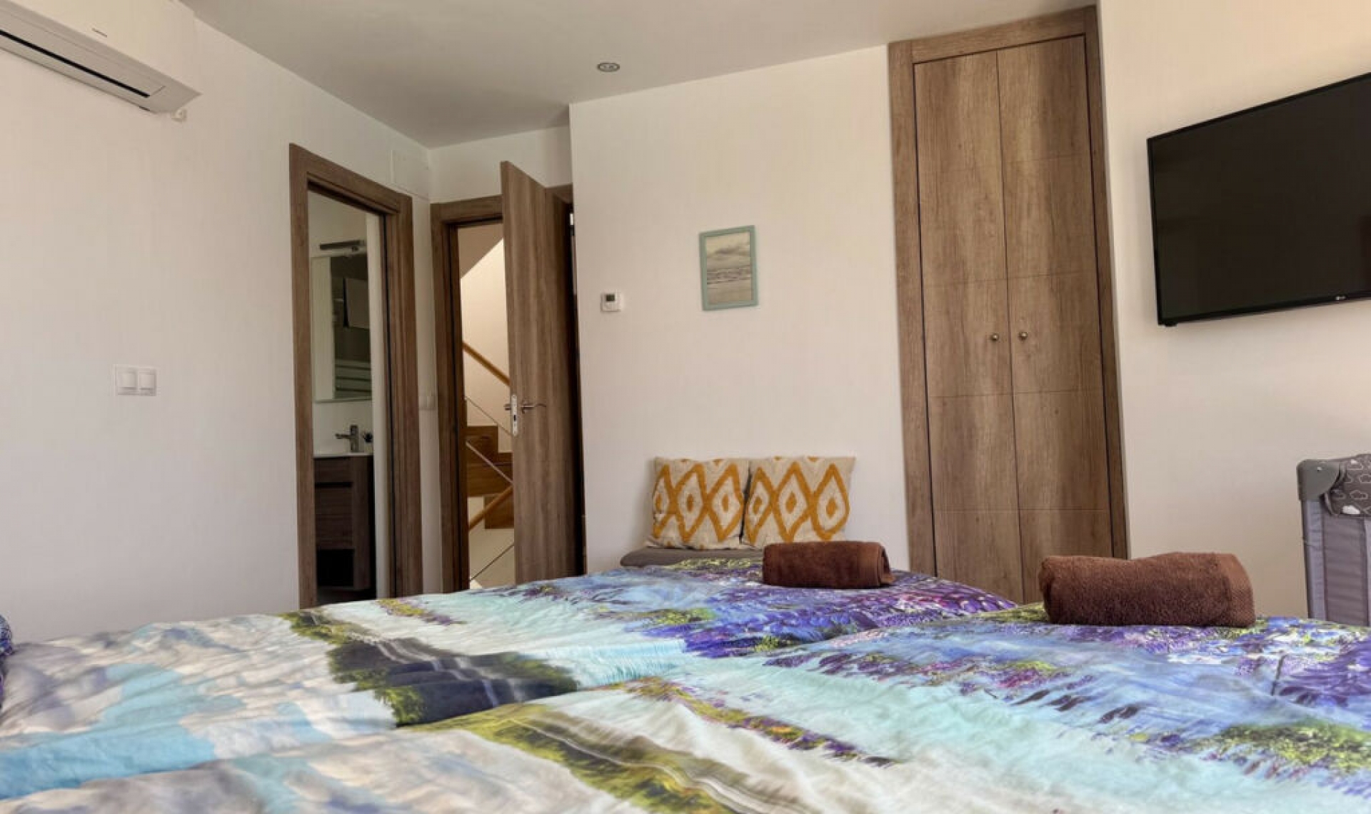 Resale - House -
Estepona